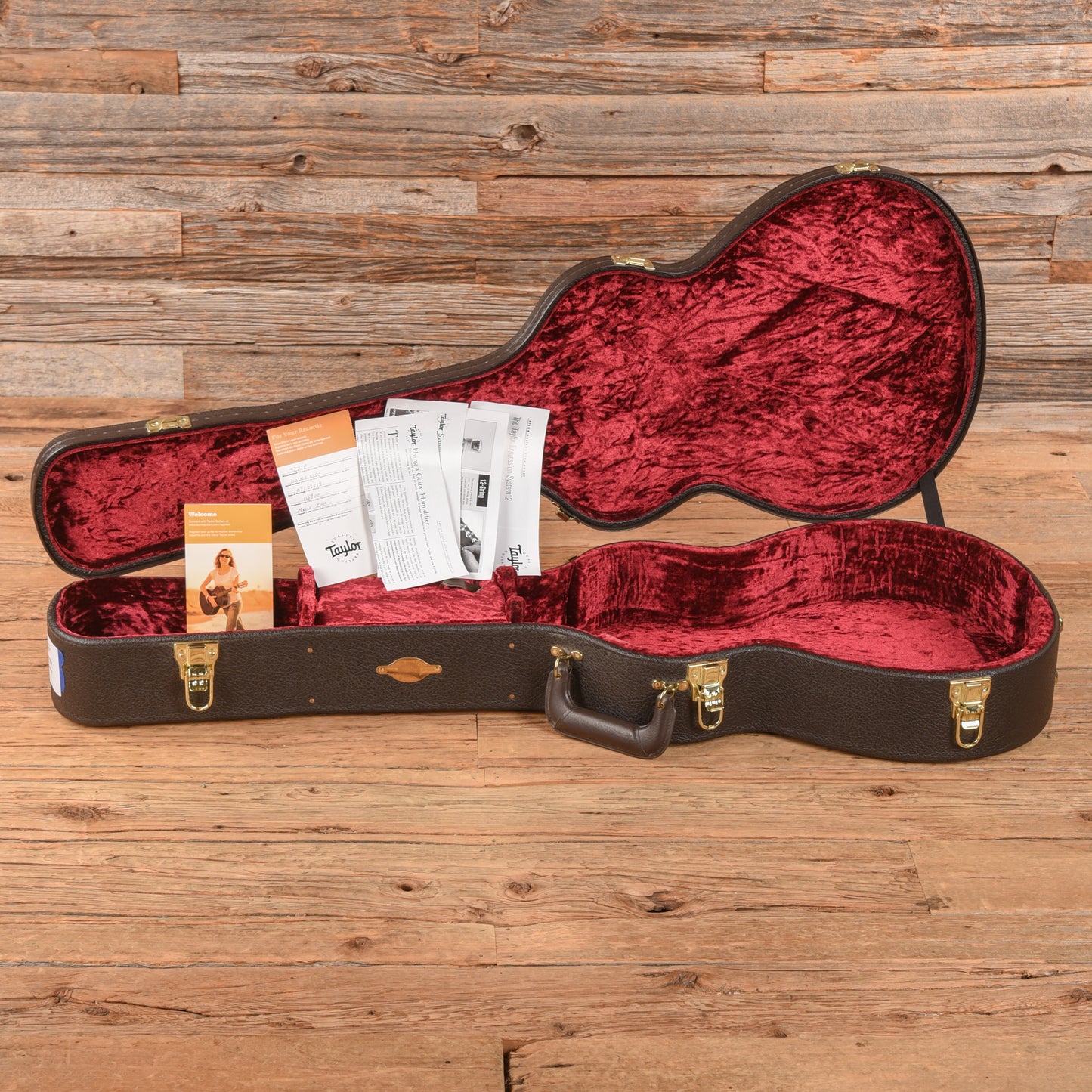 Taylor 322e 12-Fret Shaded Edge Burst 2017 Acoustic Guitars