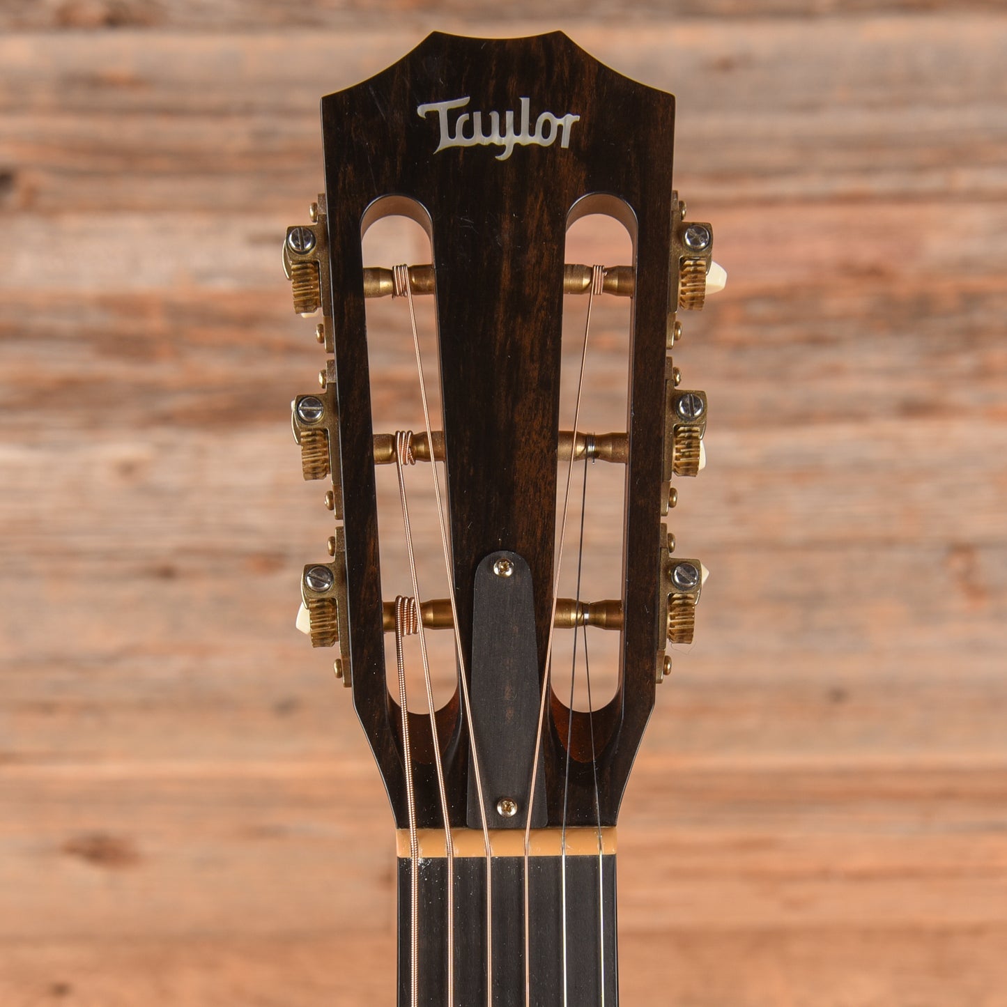 Taylor 322e 12-Fret Shaded Edge Burst 2017 Acoustic Guitars