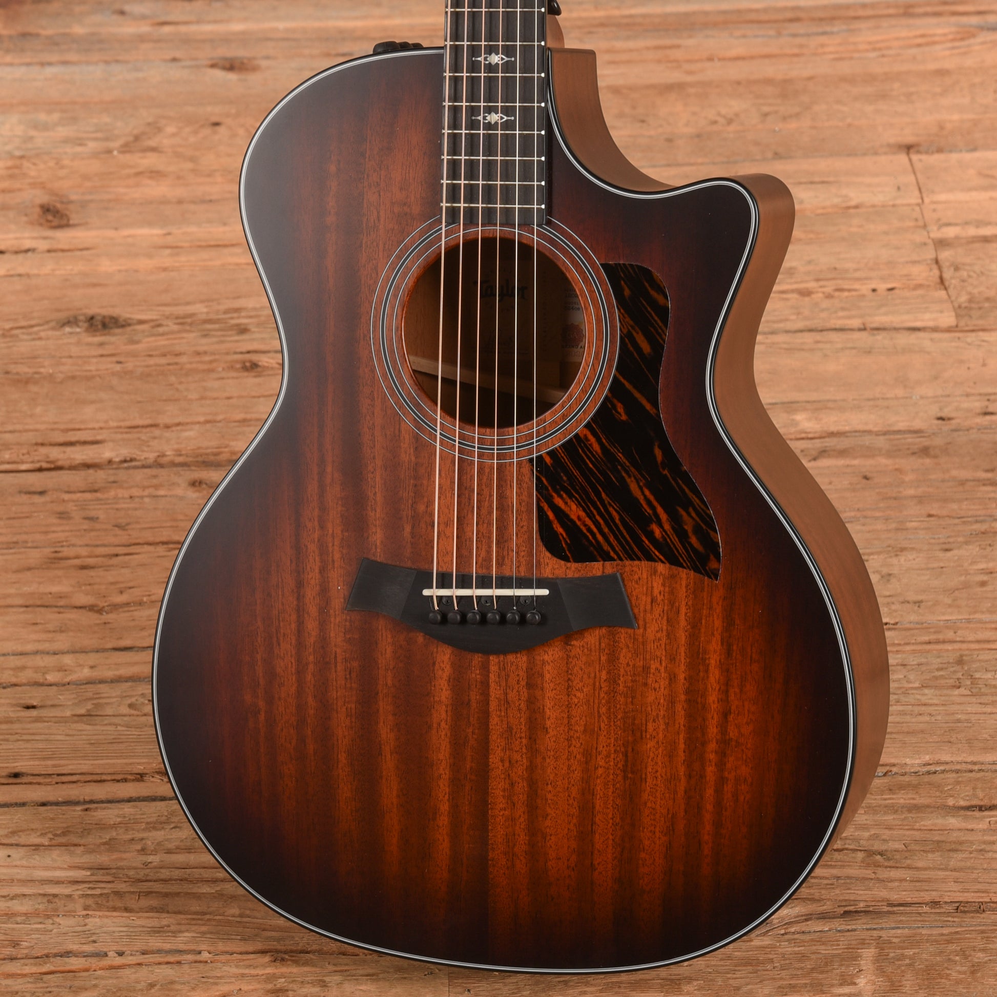 Taylor 324ce Shaded Edge Burst 2024 Acoustic Guitars