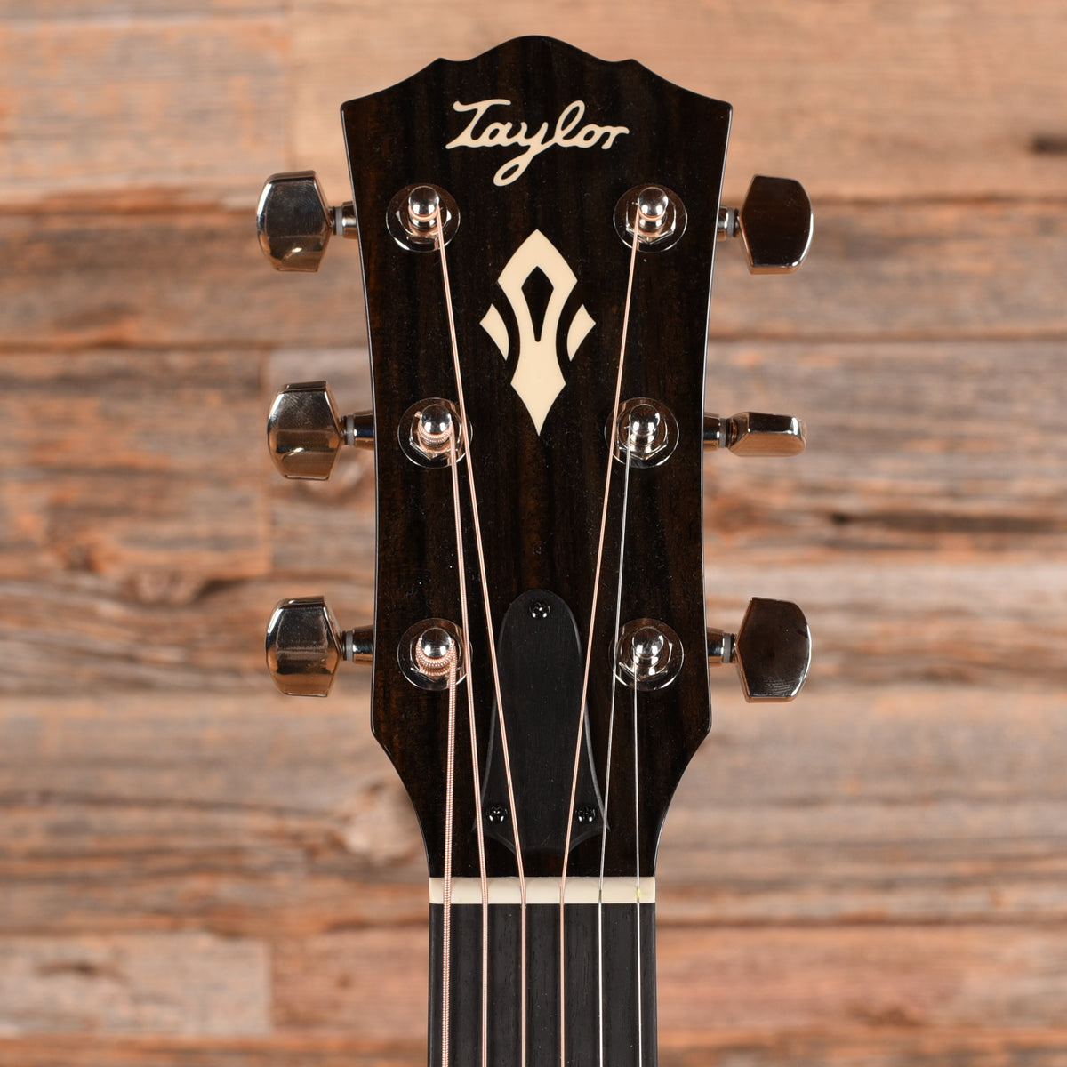 Taylor 517e Sunburst 2025 Acoustic Guitars
