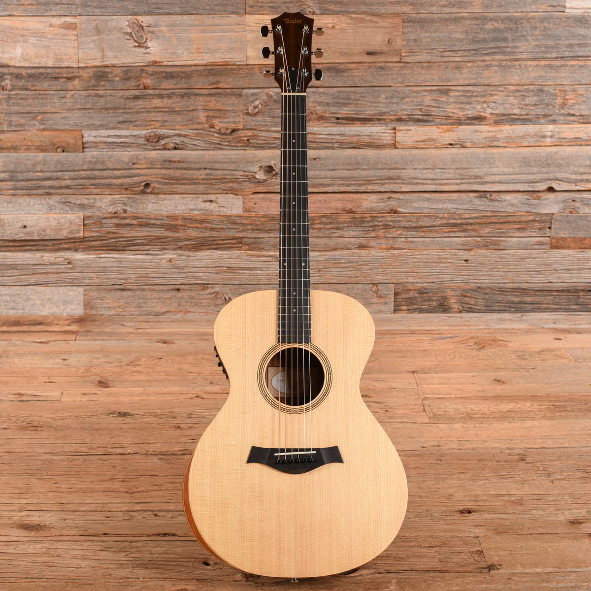 Taylor A12e Sitka/Sapele Grand Concert Natural 2017 Acoustic Guitars