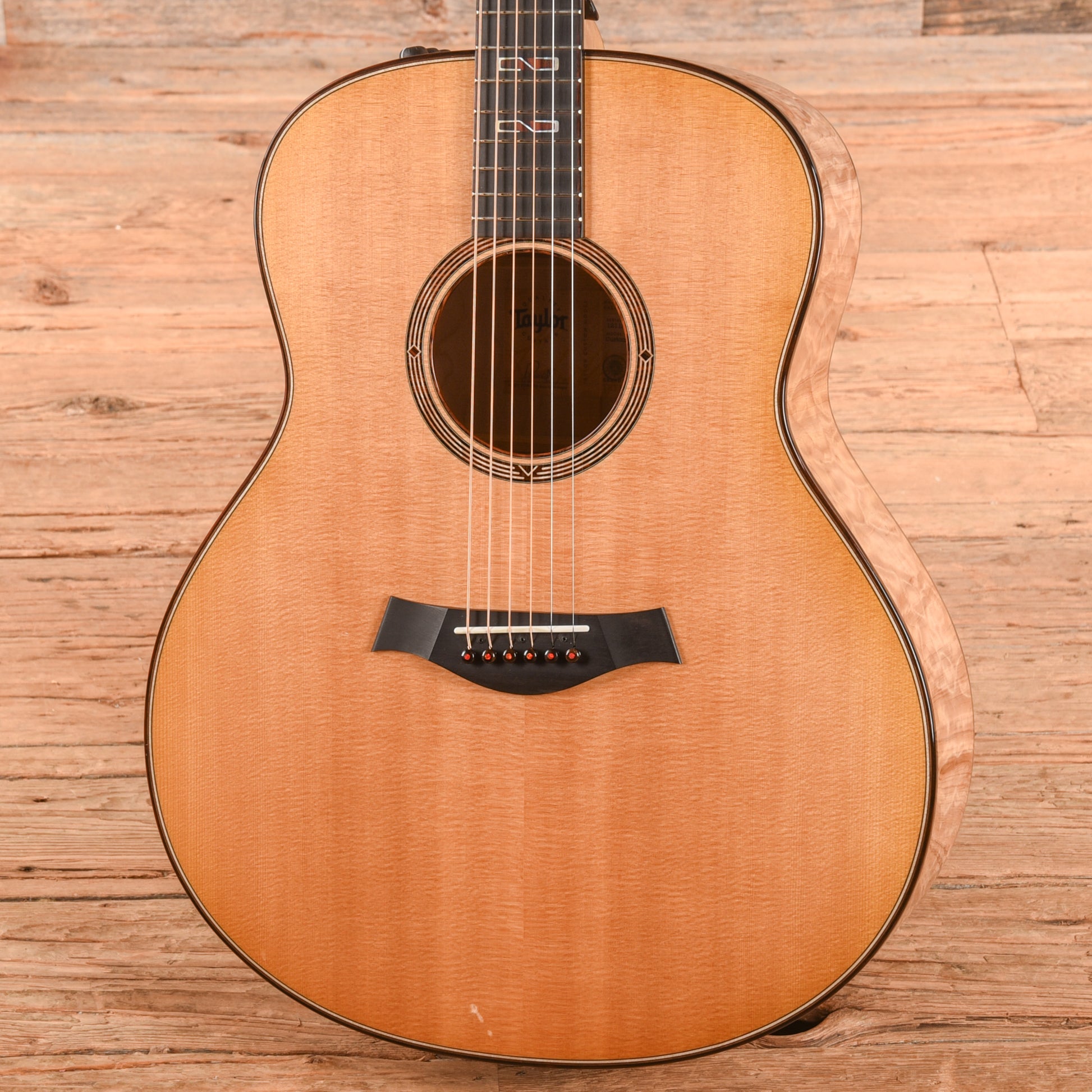 Taylor Custom GO Lutz Spruce/Maple Natural 2022 Acoustic Guitars