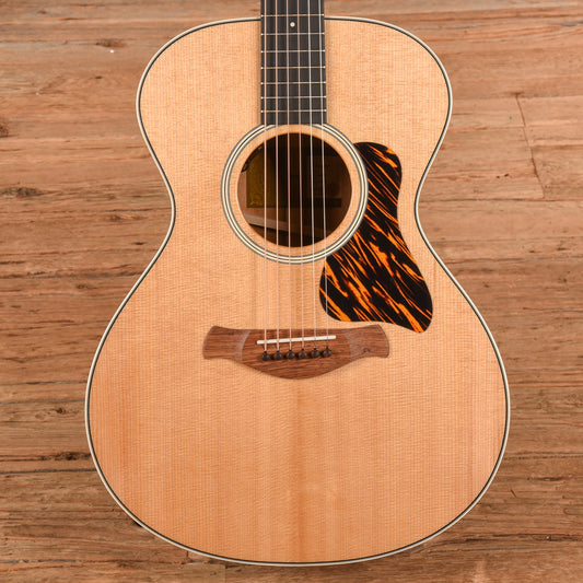 Taylor Gold Label 512e Natural Acoustic Guitars