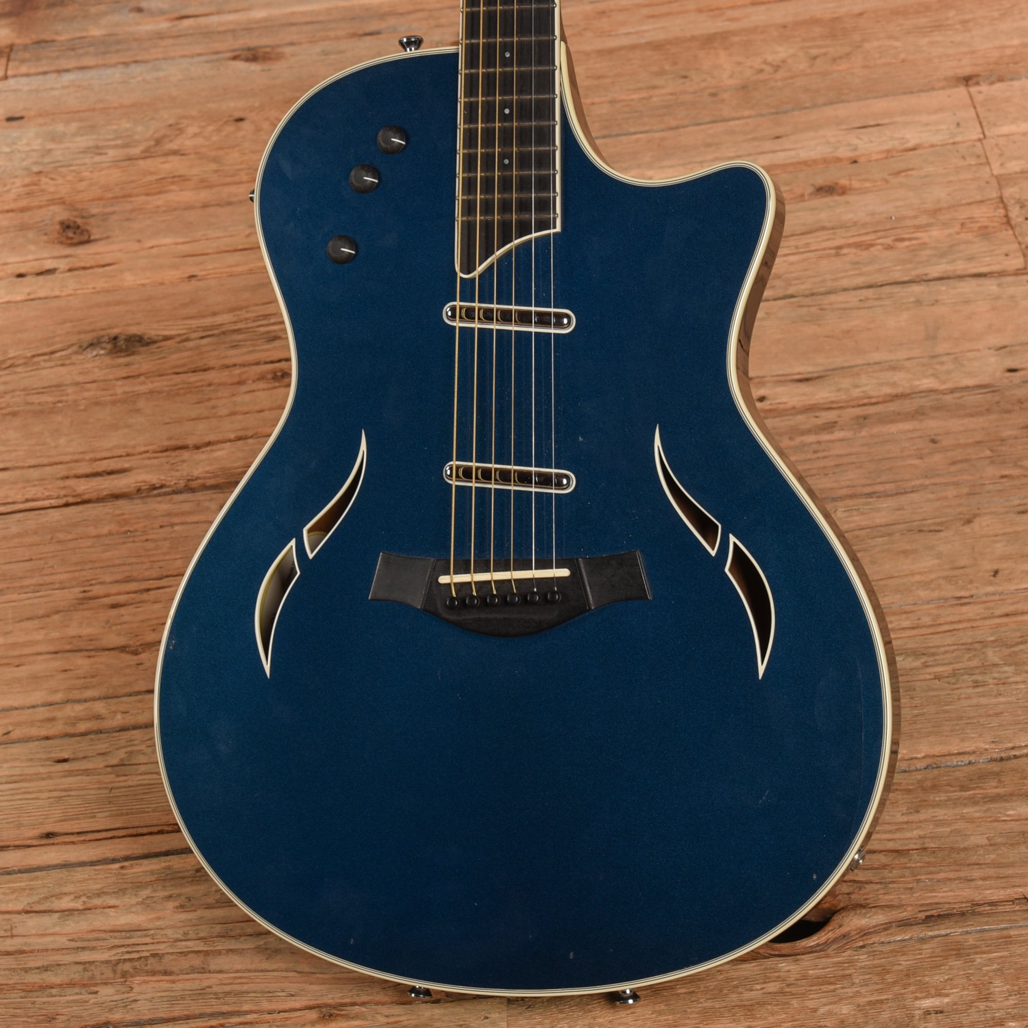 Taylor T5s Blue 2006 Electric Guitars / Hollow Body