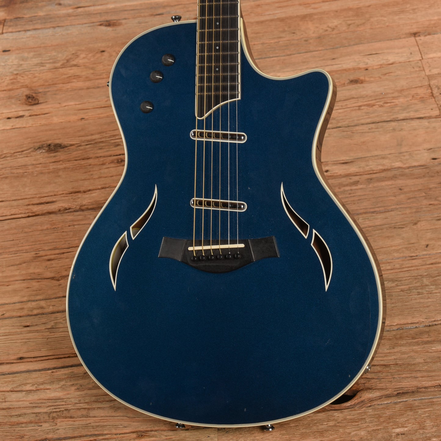 Taylor T5s Blue 2006 Electric Guitars / Hollow Body