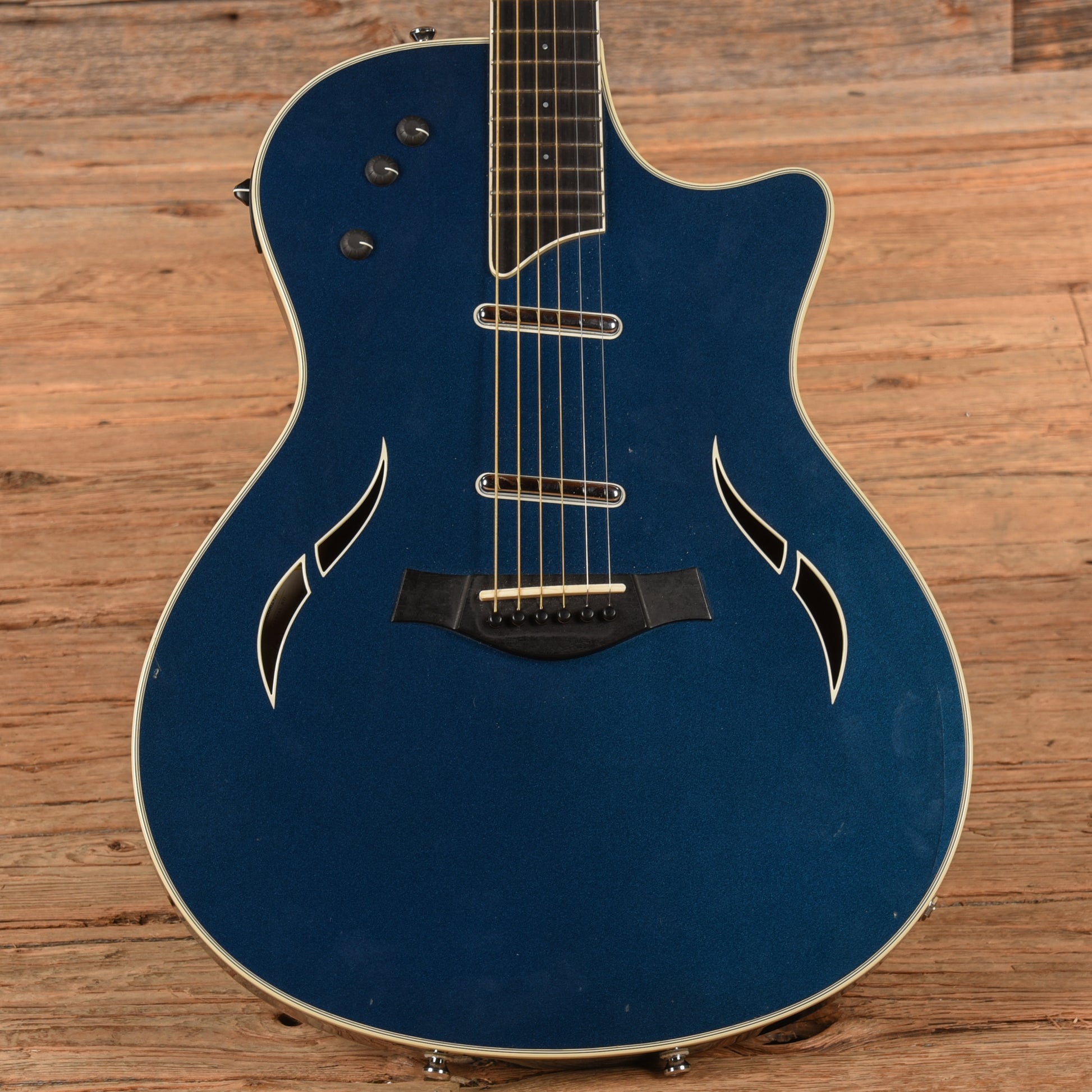 Taylor T5s Blue 2006 Electric Guitars / Hollow Body