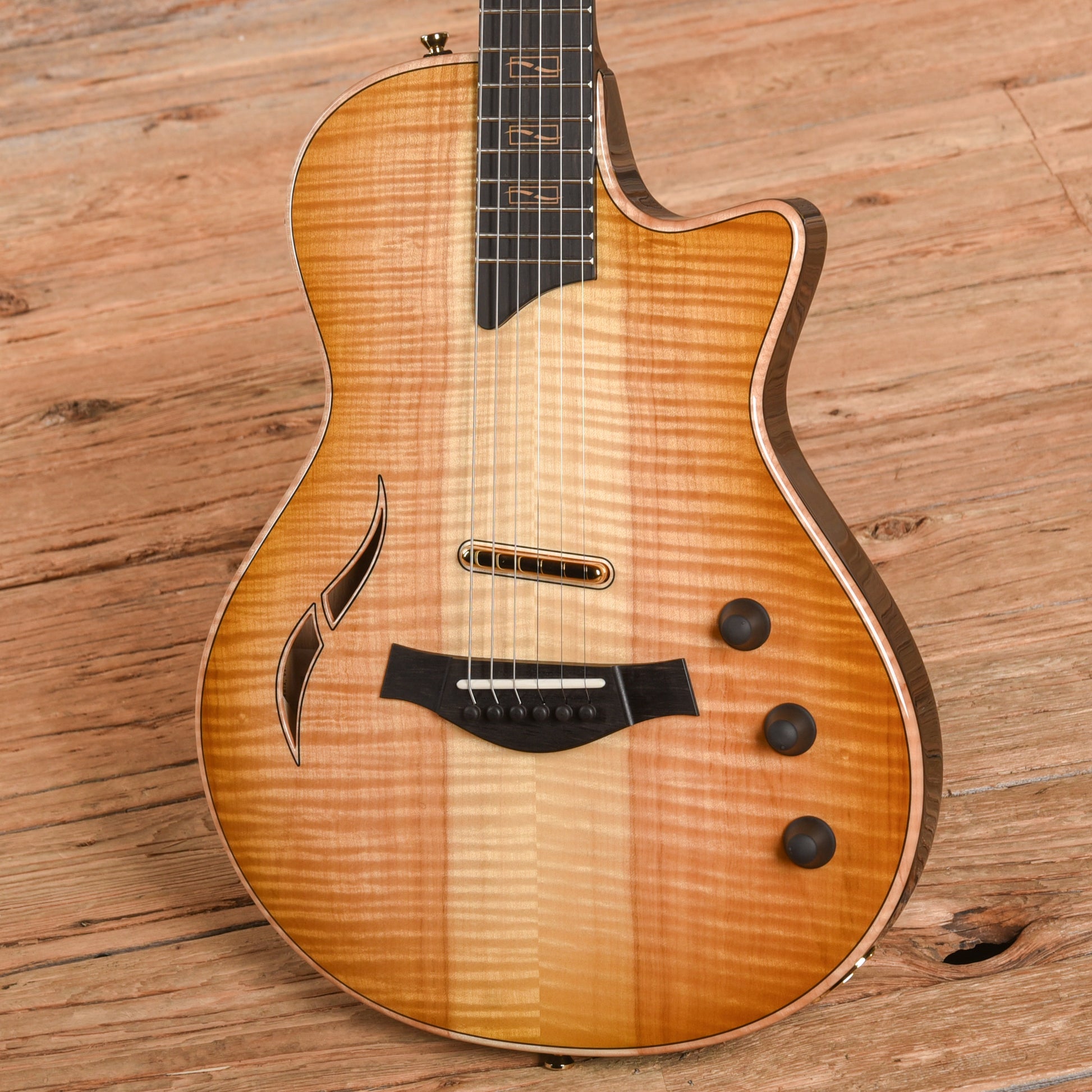 Taylor CT5z "The Catch" #27 Sunburst Electric Guitars / Semi-Hollow