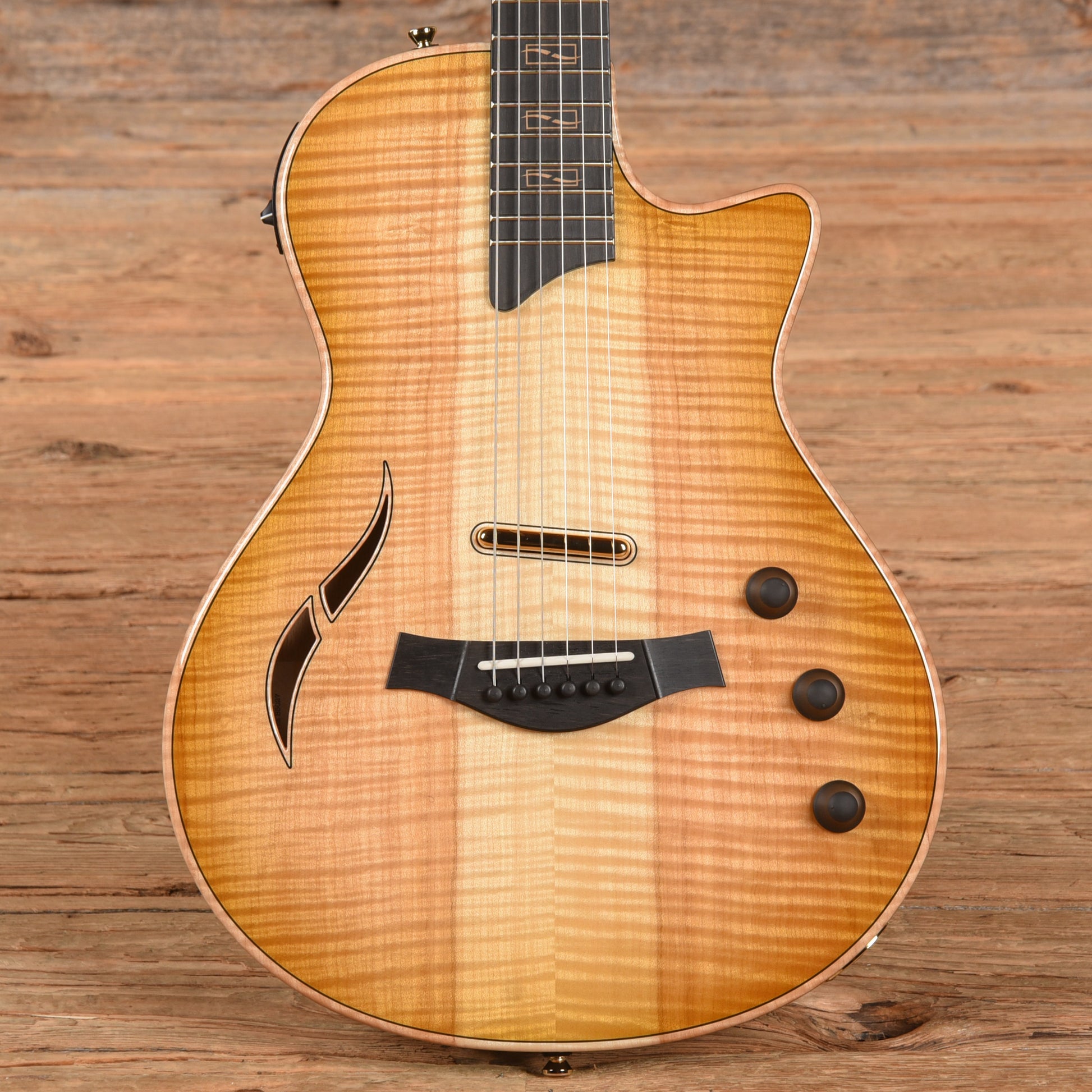 Taylor CT5z "The Catch" #27 Sunburst Electric Guitars / Semi-Hollow