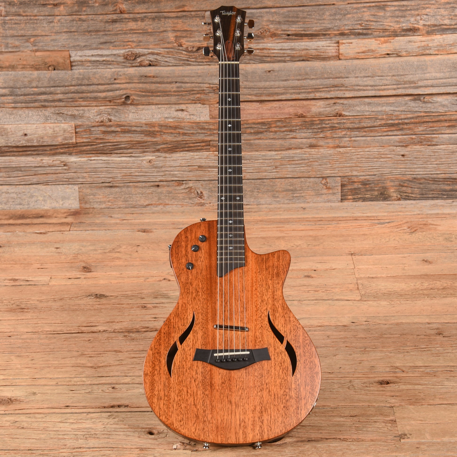 Taylor T5z Classic Brown 2022 Electric Guitars / Semi-Hollow