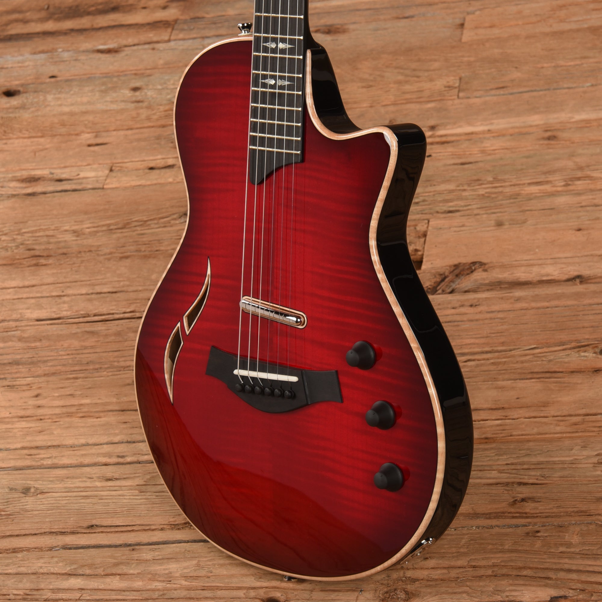 Taylor T5z Pro Sunburst 2023 Electric Guitars / Semi-Hollow