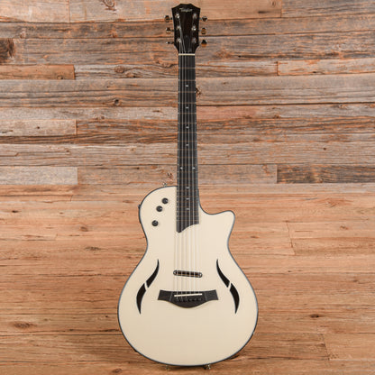 Taylor T5z Standard White 2022 Electric Guitars / Semi-Hollow