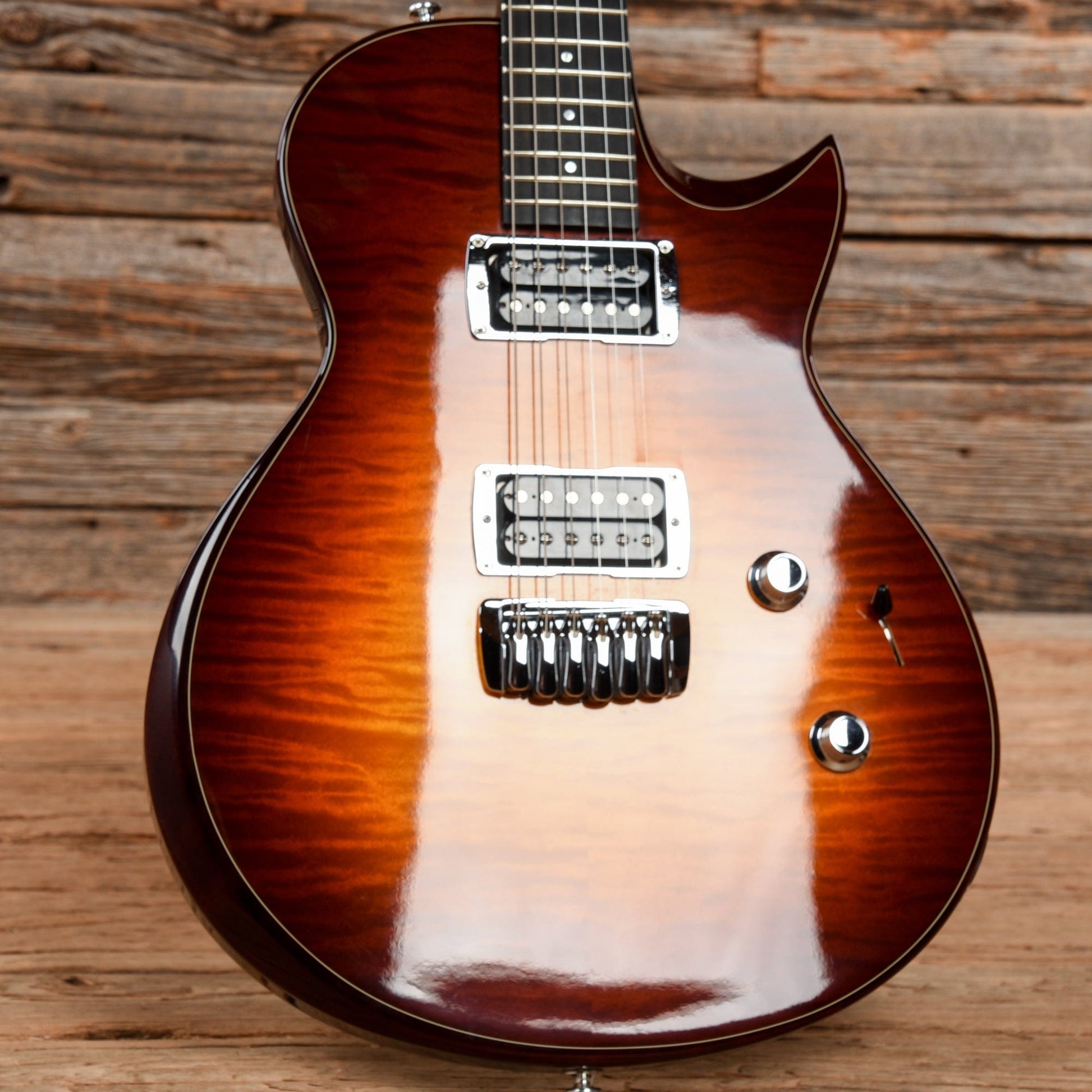 Taylor SB-1 Solidbody Standard Sunburst 2007 Electric Guitars / Solid Body