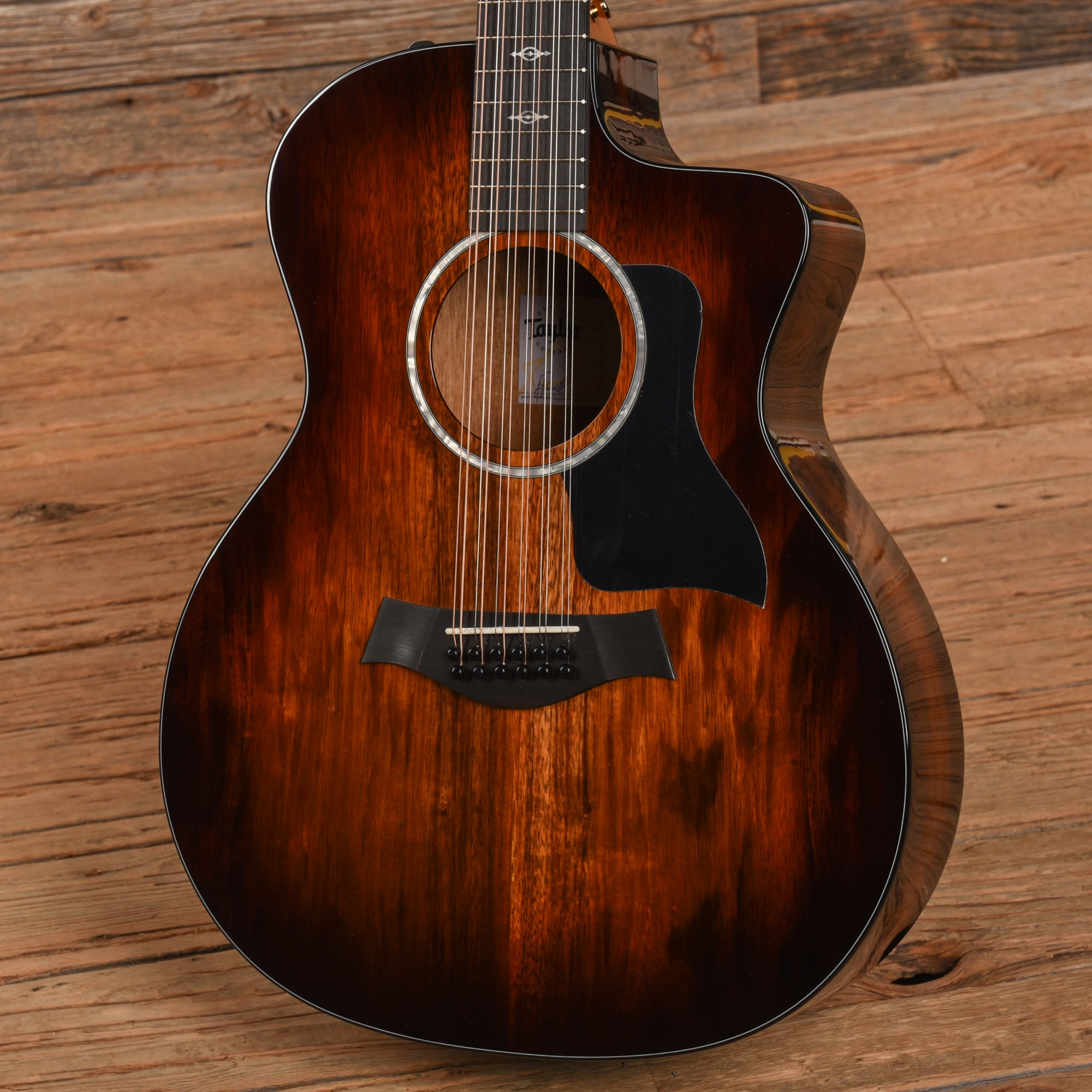 Taylor 264ce-K DLX Sunburst 2024