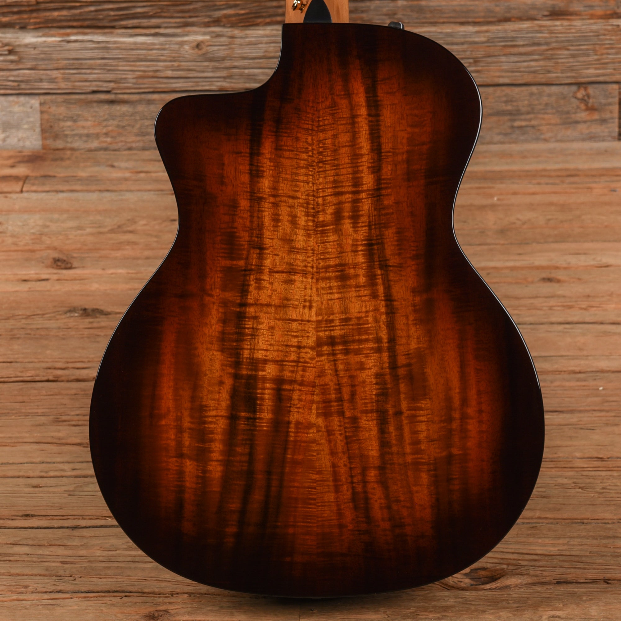 Taylor 264ce-K DLX Sunburst 2024