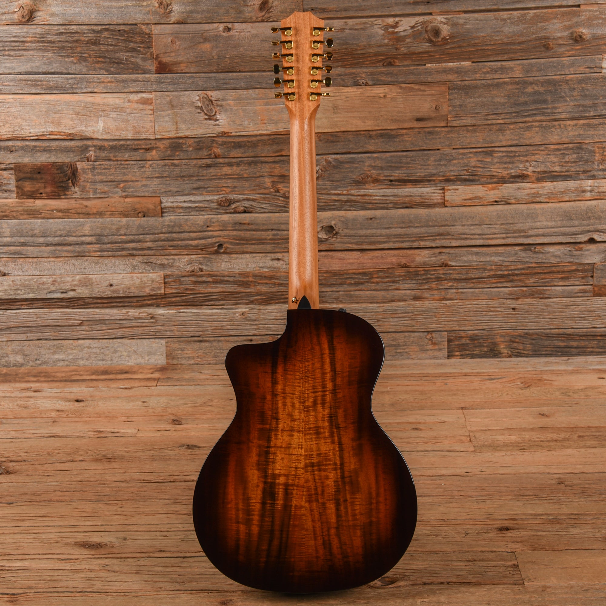 Taylor 264ce-K DLX Sunburst 2024