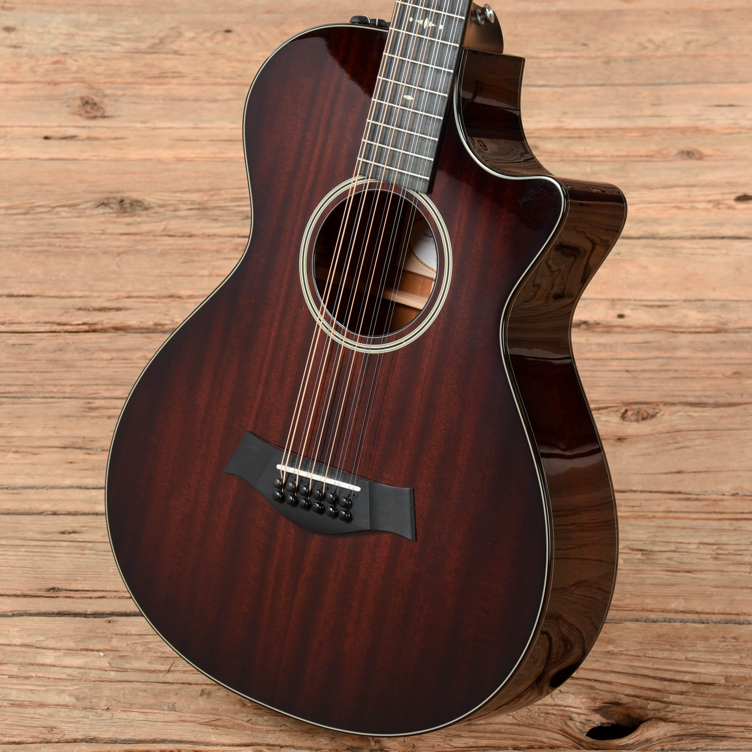 Taylor 562ce 12-Fret Natural 2013