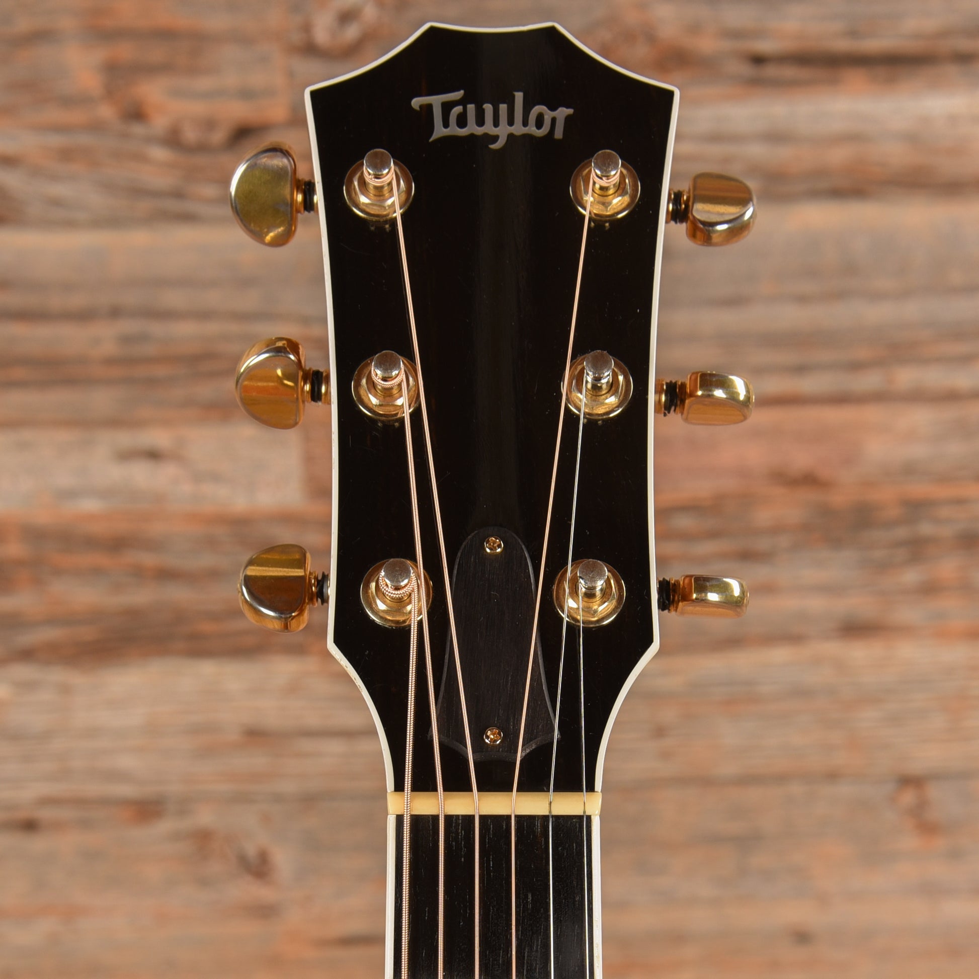 Taylor 612 Custom w/OHSC Sunburst
