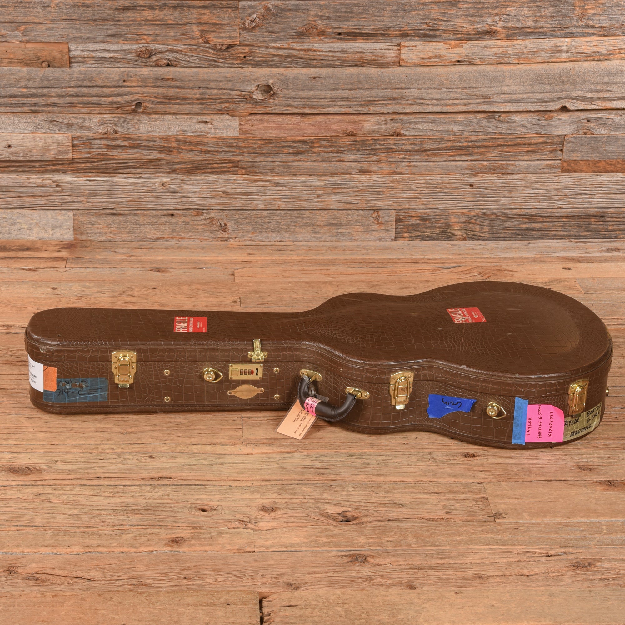 Taylor Baritone 6-String Natural 2009 - Zac Brown