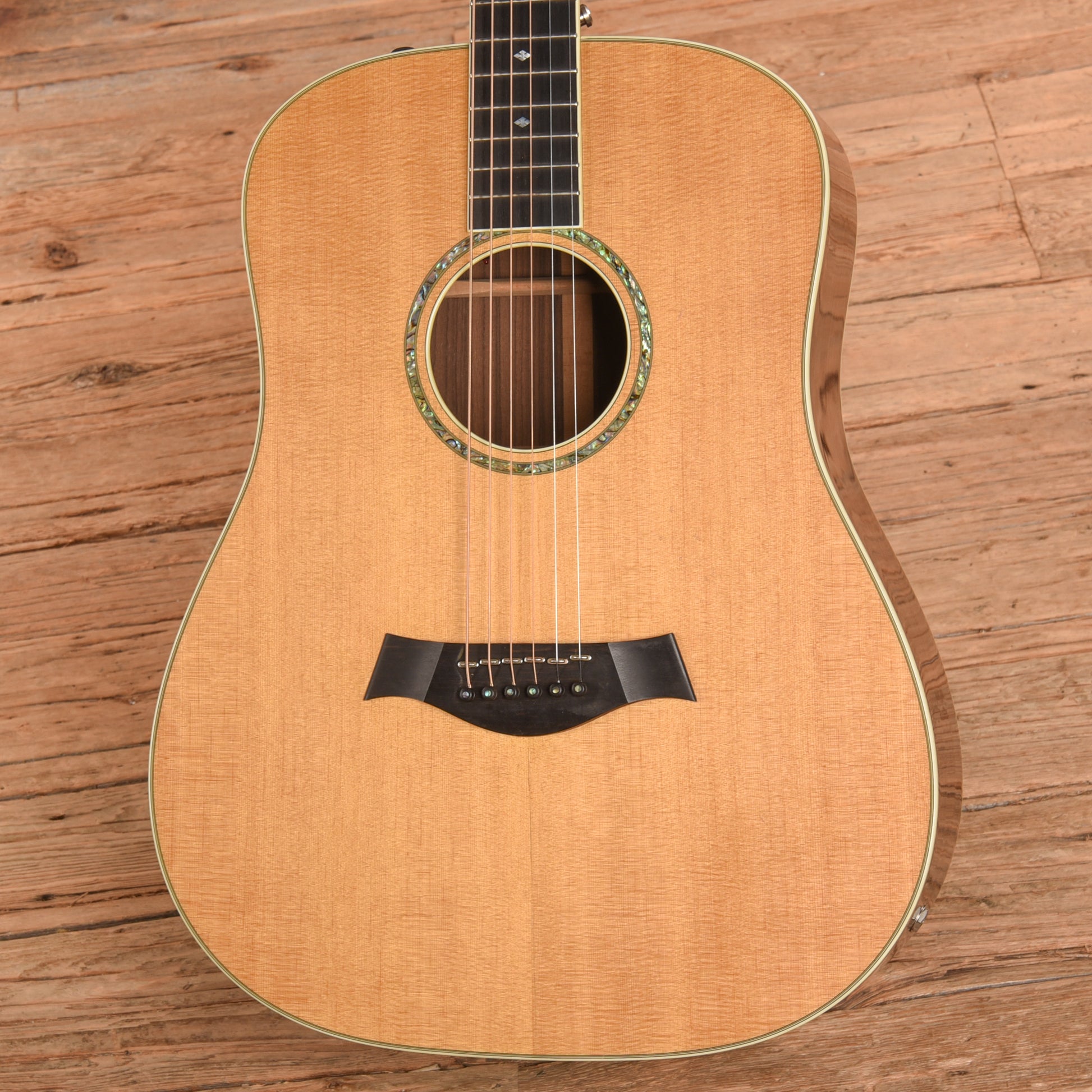 Taylor Baritone Natural - Zac Brown