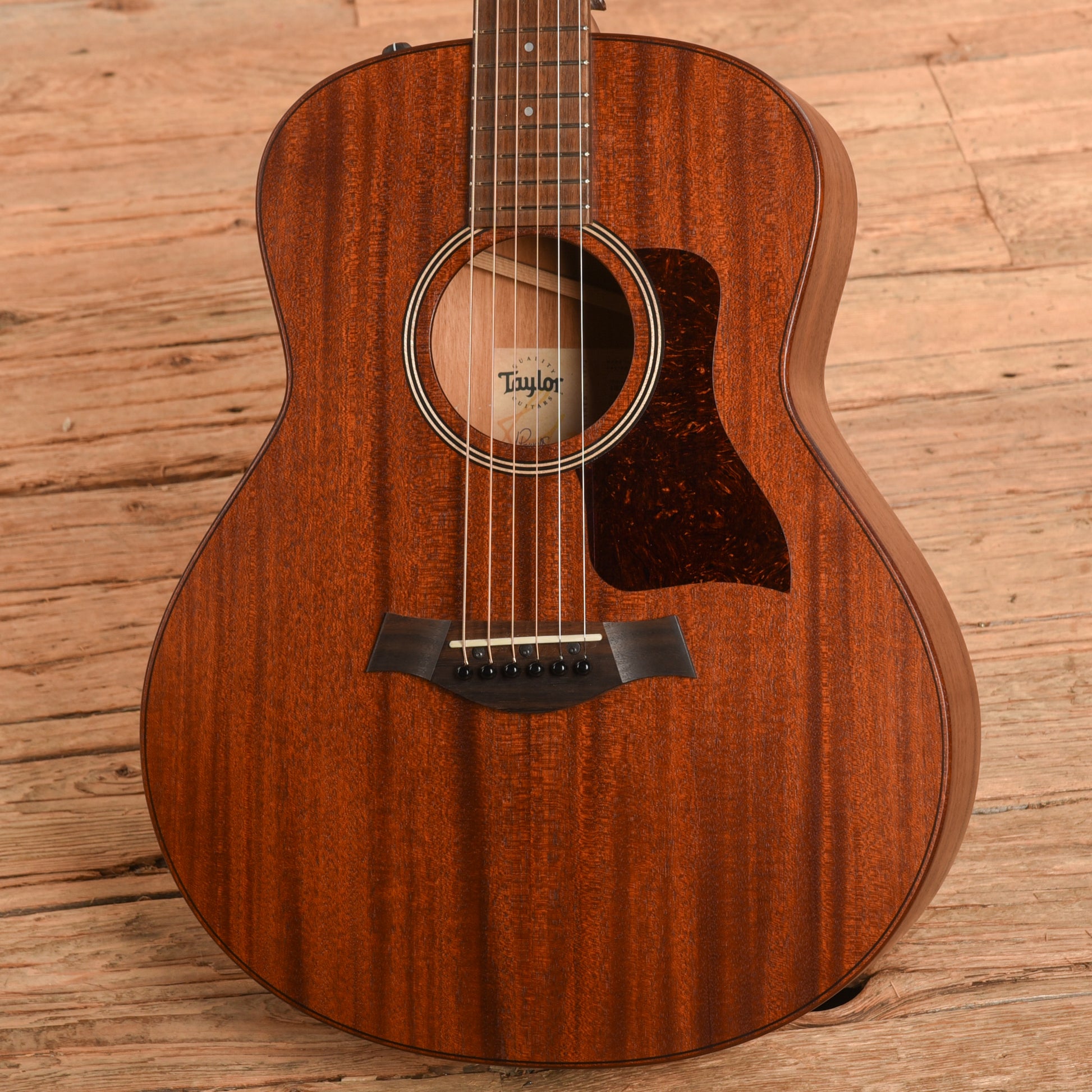 Taylor GTe Mahogany Natural
