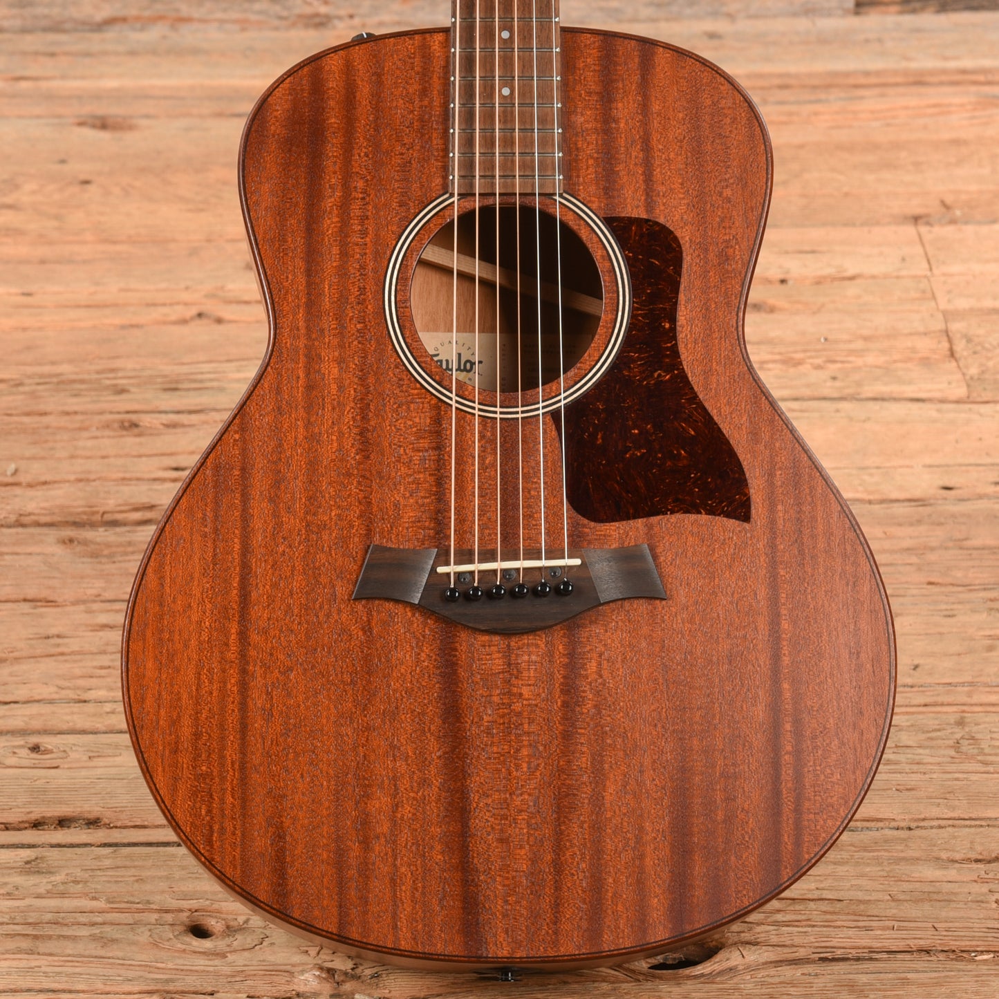Taylor GTe Mahogany Natural