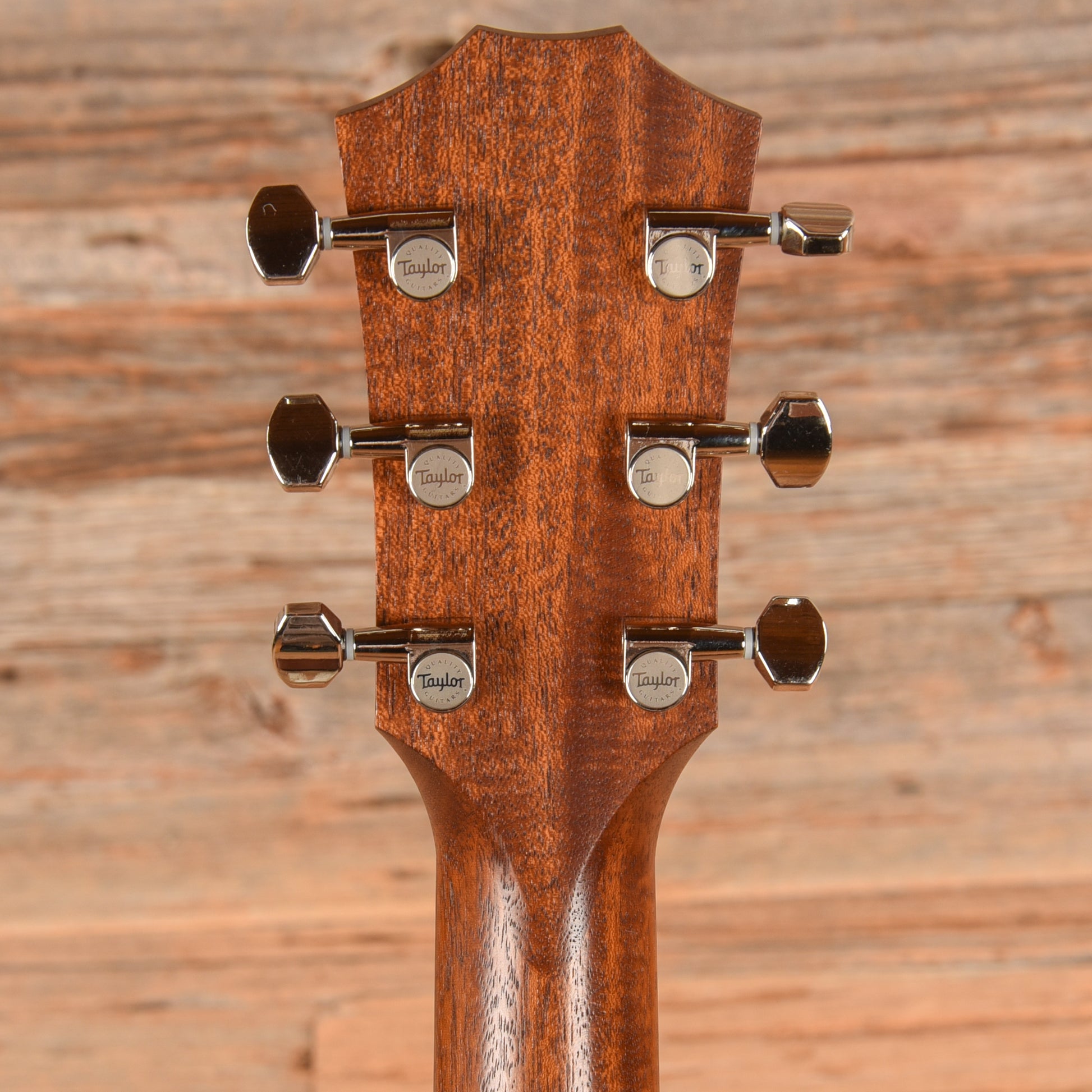 Taylor GTe Mahogany Natural
