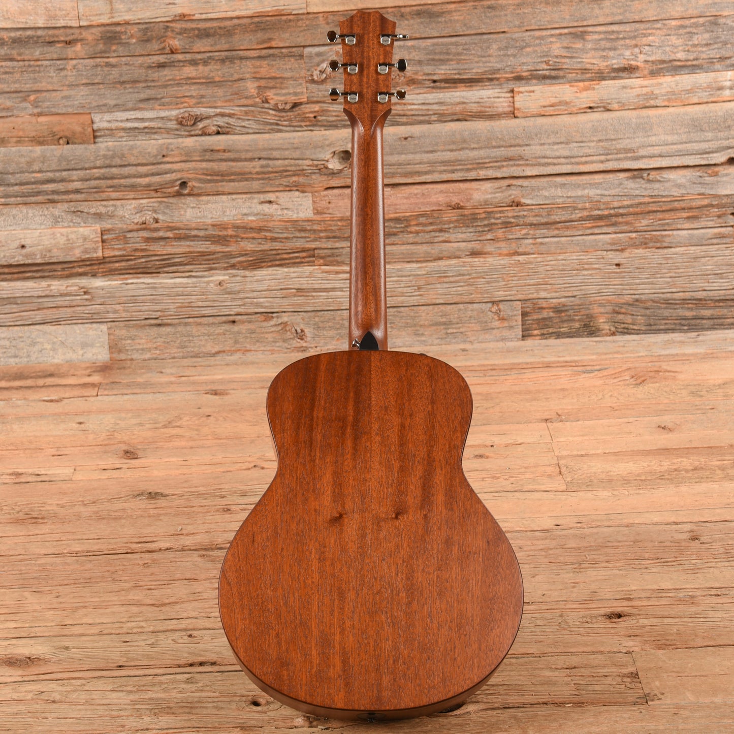 Taylor GTe Mahogany Natural