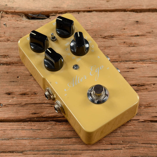 TC Electronic Alter Ego Effects and Pedals / Delay
