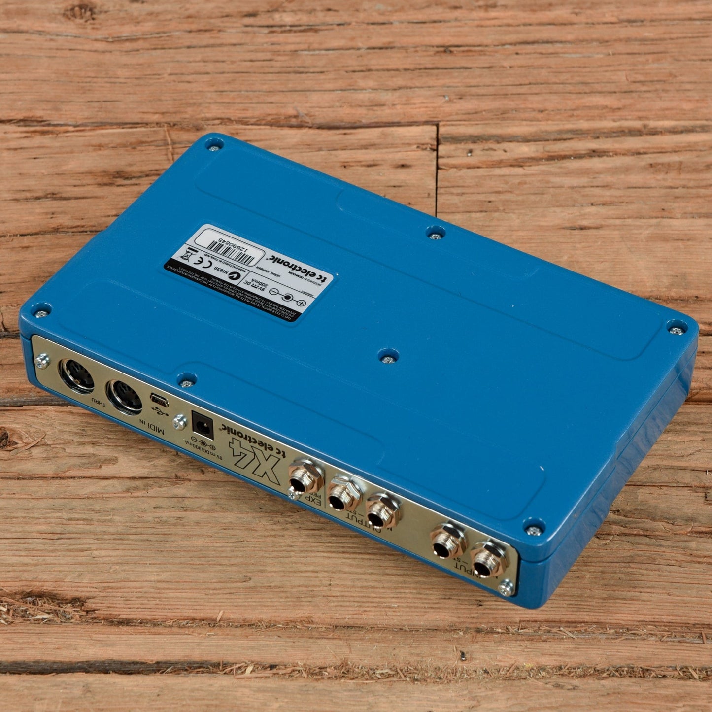 TC Electronic Flashback X4 Effects and Pedals / Delay