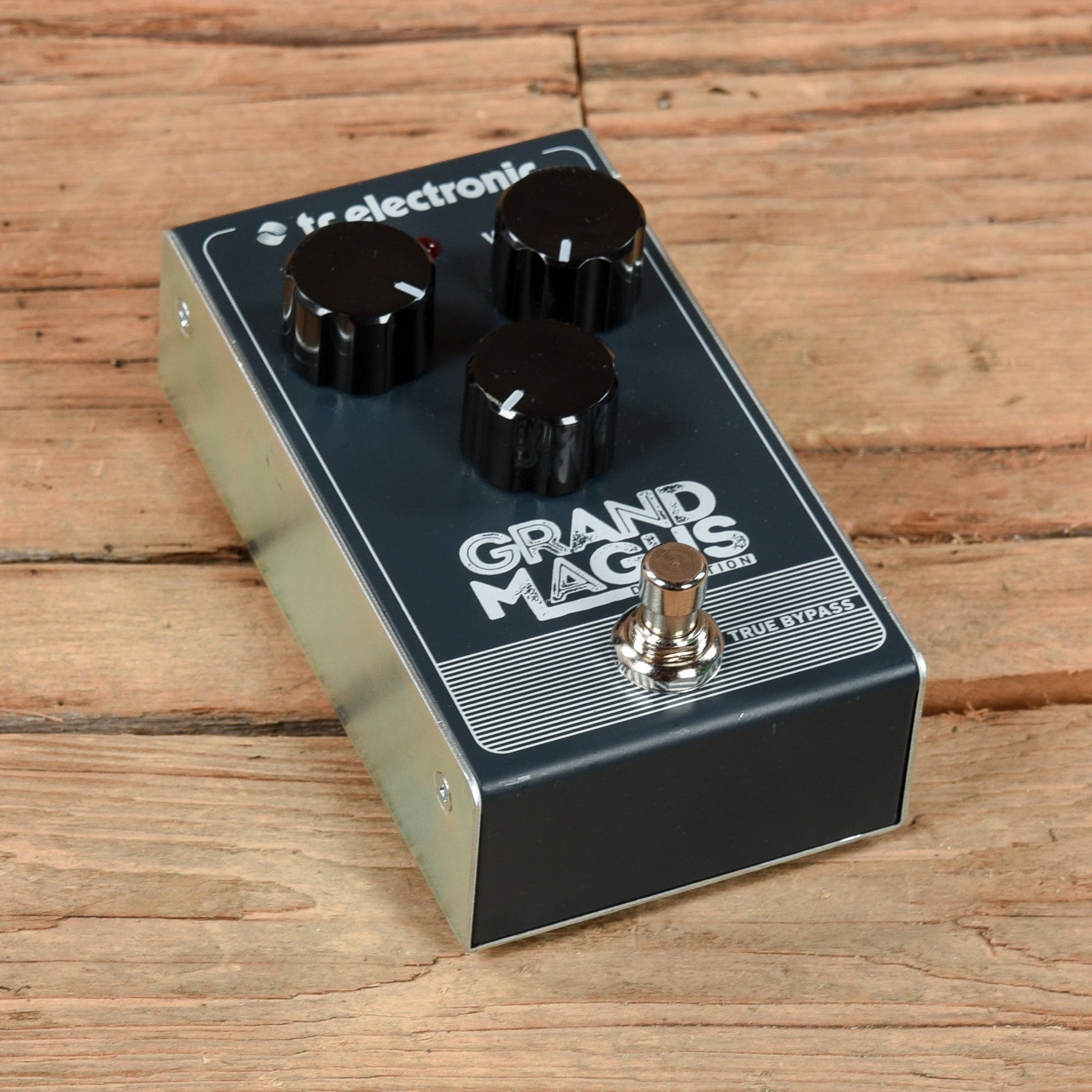 tc electronic distortion pedal TC Electronic Grand Magus Distortion