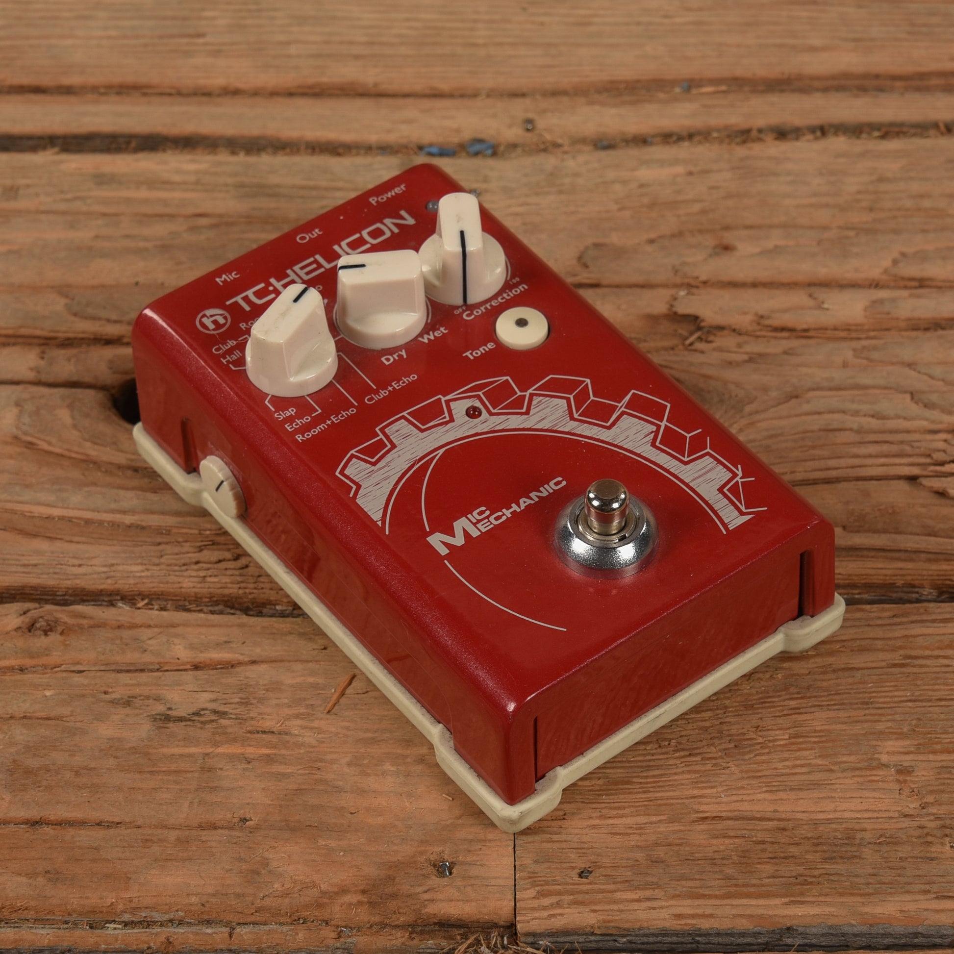 TC Electronic Helicon Mic Mechanic Effects and Pedals / Octave and Pitch
