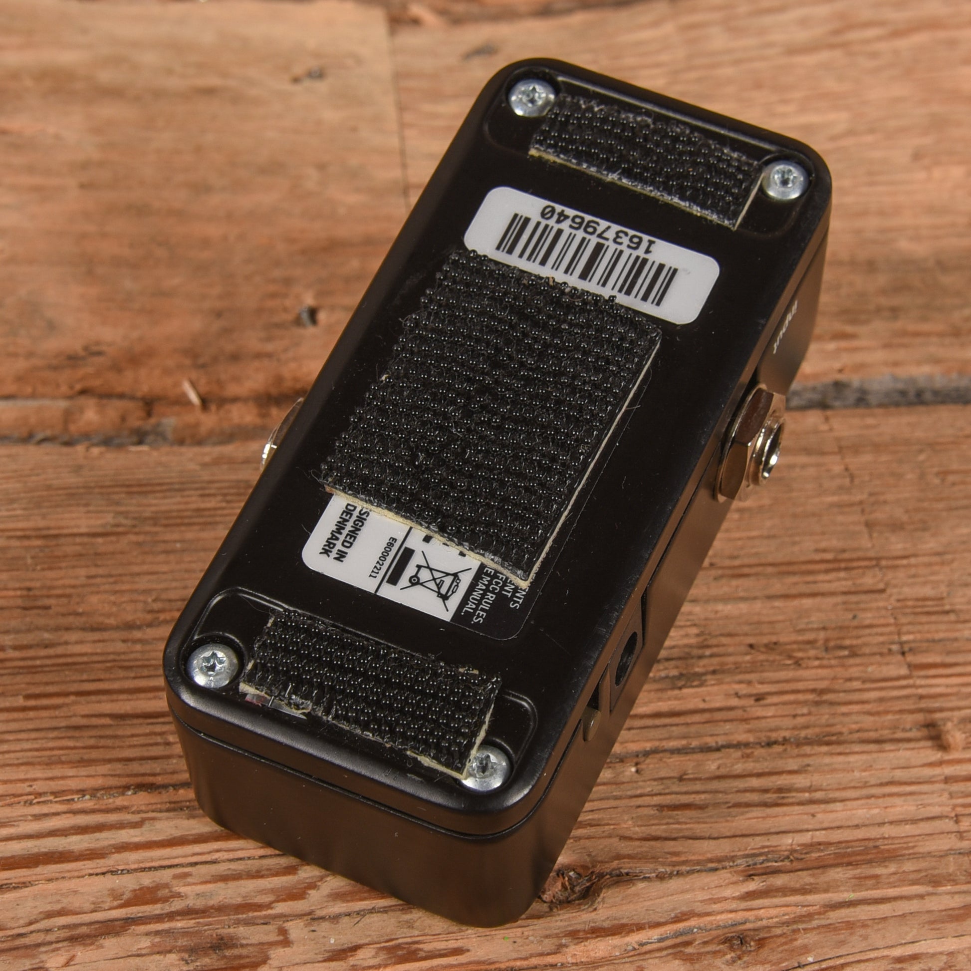 TC Electronic PolyTune 2 Noir Tuning Pedal Effects and Pedals / Tuning Pedals