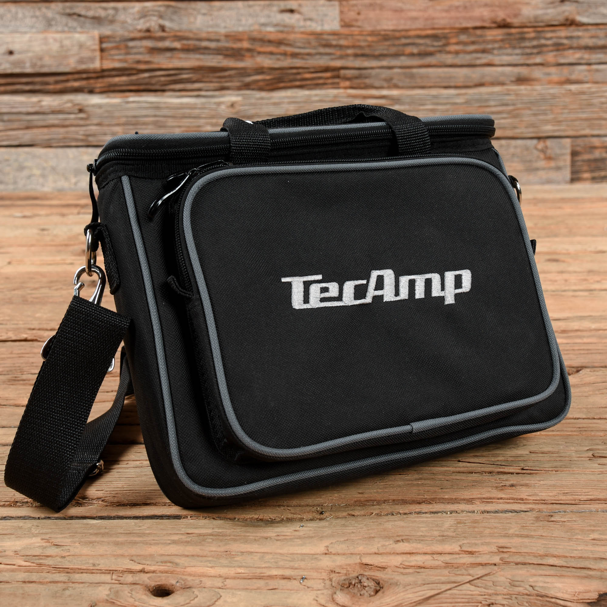TecAmp Puma 900 Bass Amp Head Amps / Bass Amps / Bass Cabinets