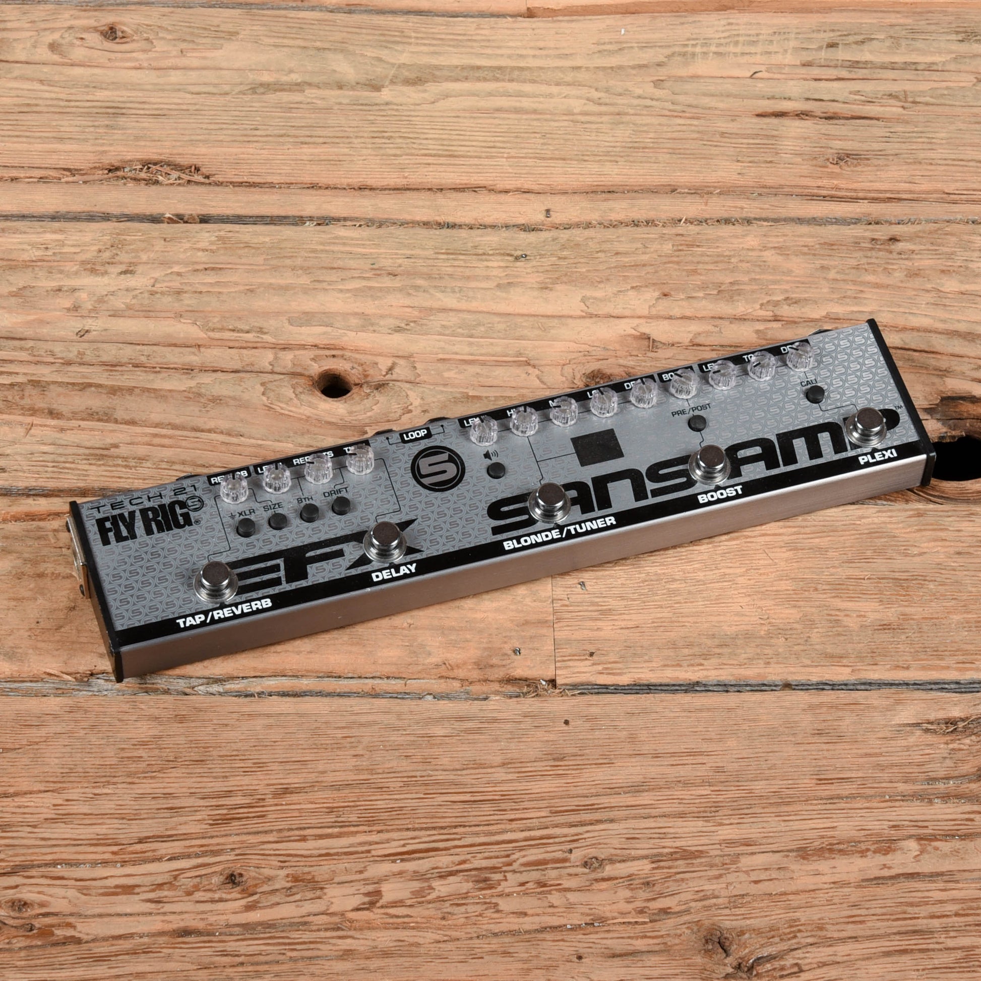 Tech 21 Fly Rig 5 V2 Effects and Pedals / Amp Simulators