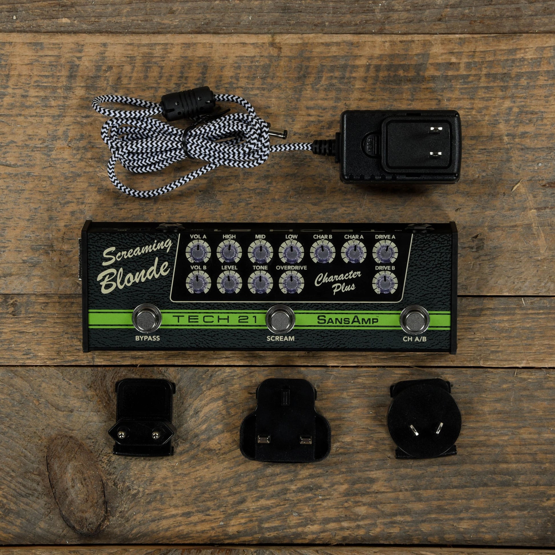 tech 21 effects pedals Tech 21 SansAmp Character Series Plus Screaming Blonde Pedal