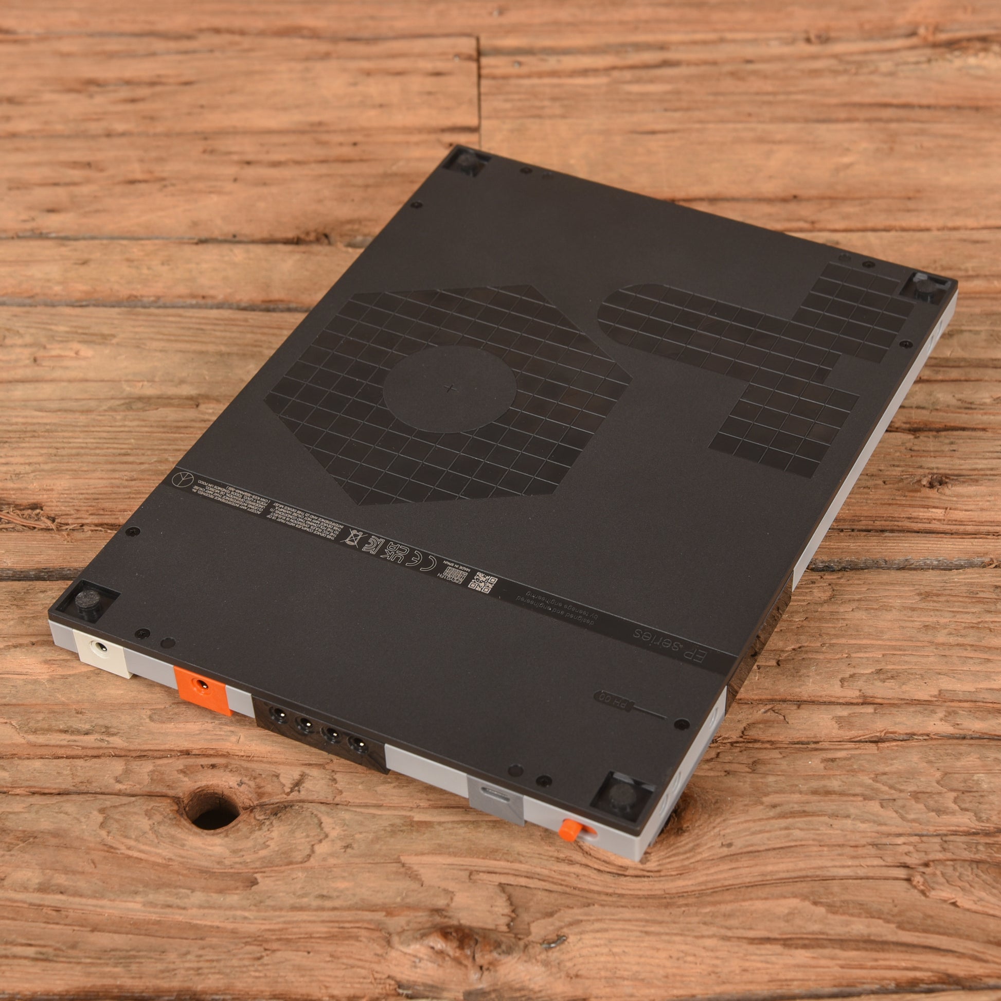 Teenage Engineering EP-133 K.O. II Sampler 128MB Electronic Percussion