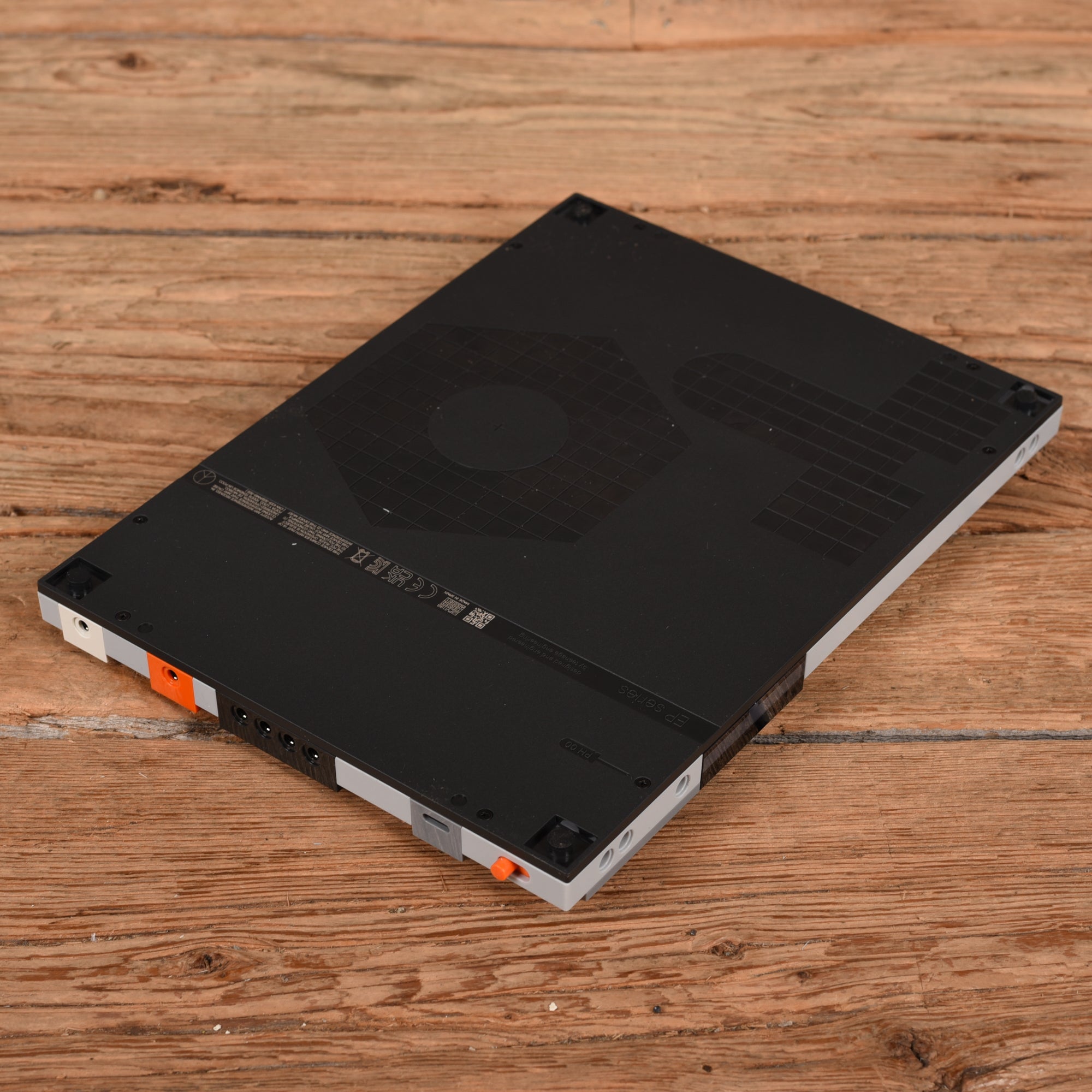 Teenage Engineering EP-133 K.O. II Sampler The Champ Edition Limited Box Set Electronic Percussion