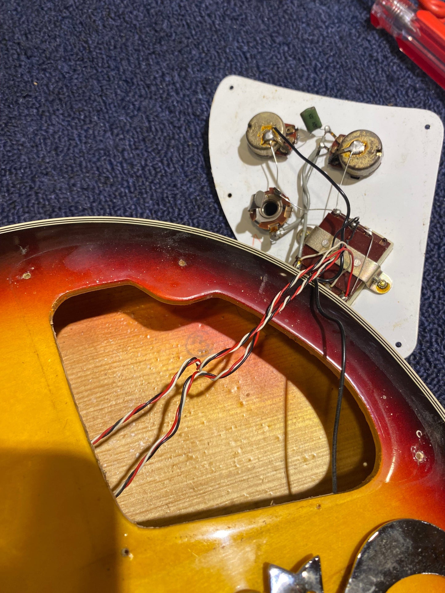 Teisco Del Rey EP-7 Sunburst 1960s Electric Guitars / Semi-Hollow