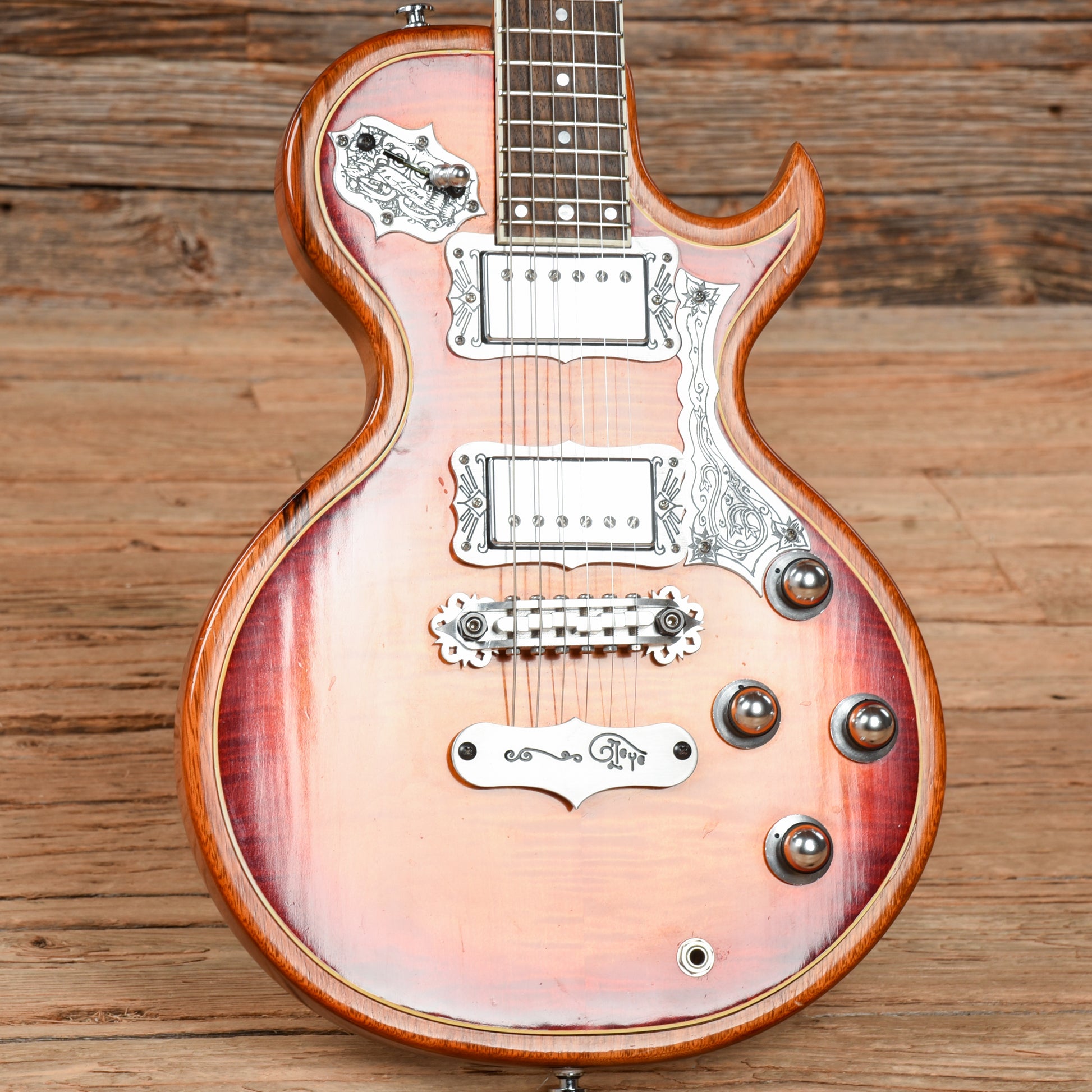 Teye E-Series La Llama Sunburst Electric Guitars / Solid Body