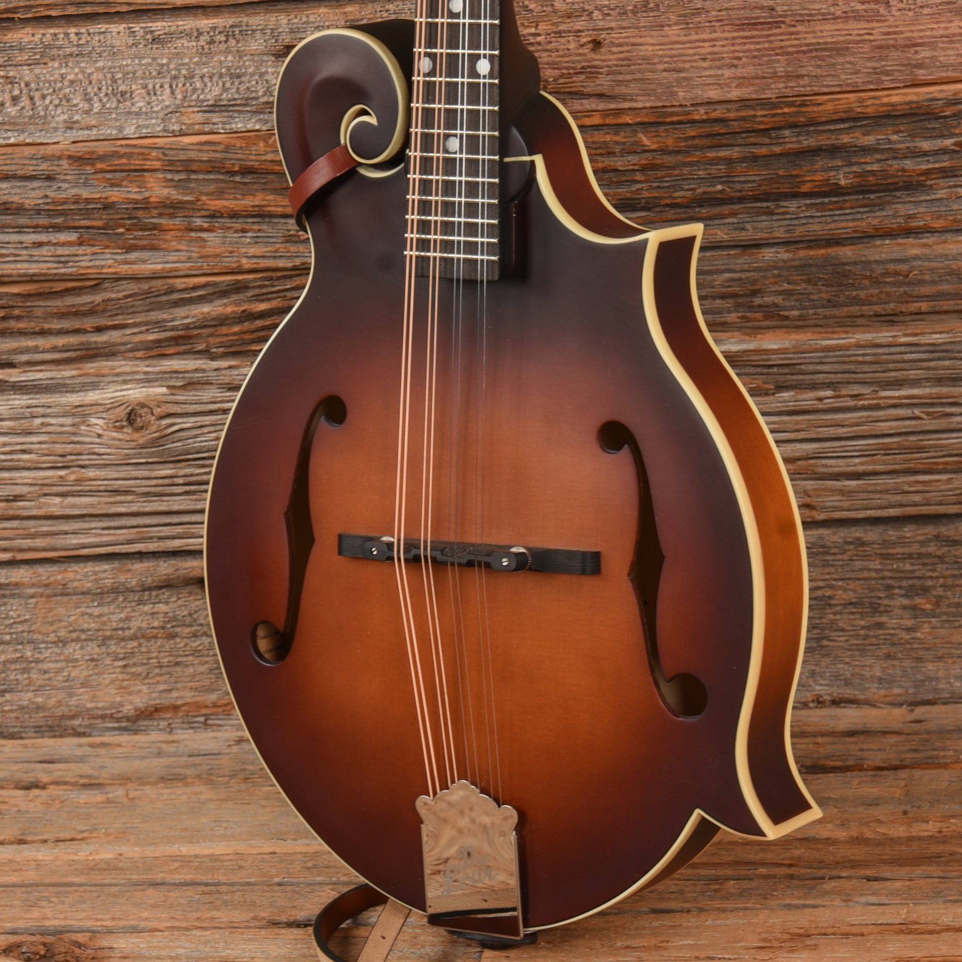 The Loar LM-310F Sunburst Folk Instruments / Mandolins