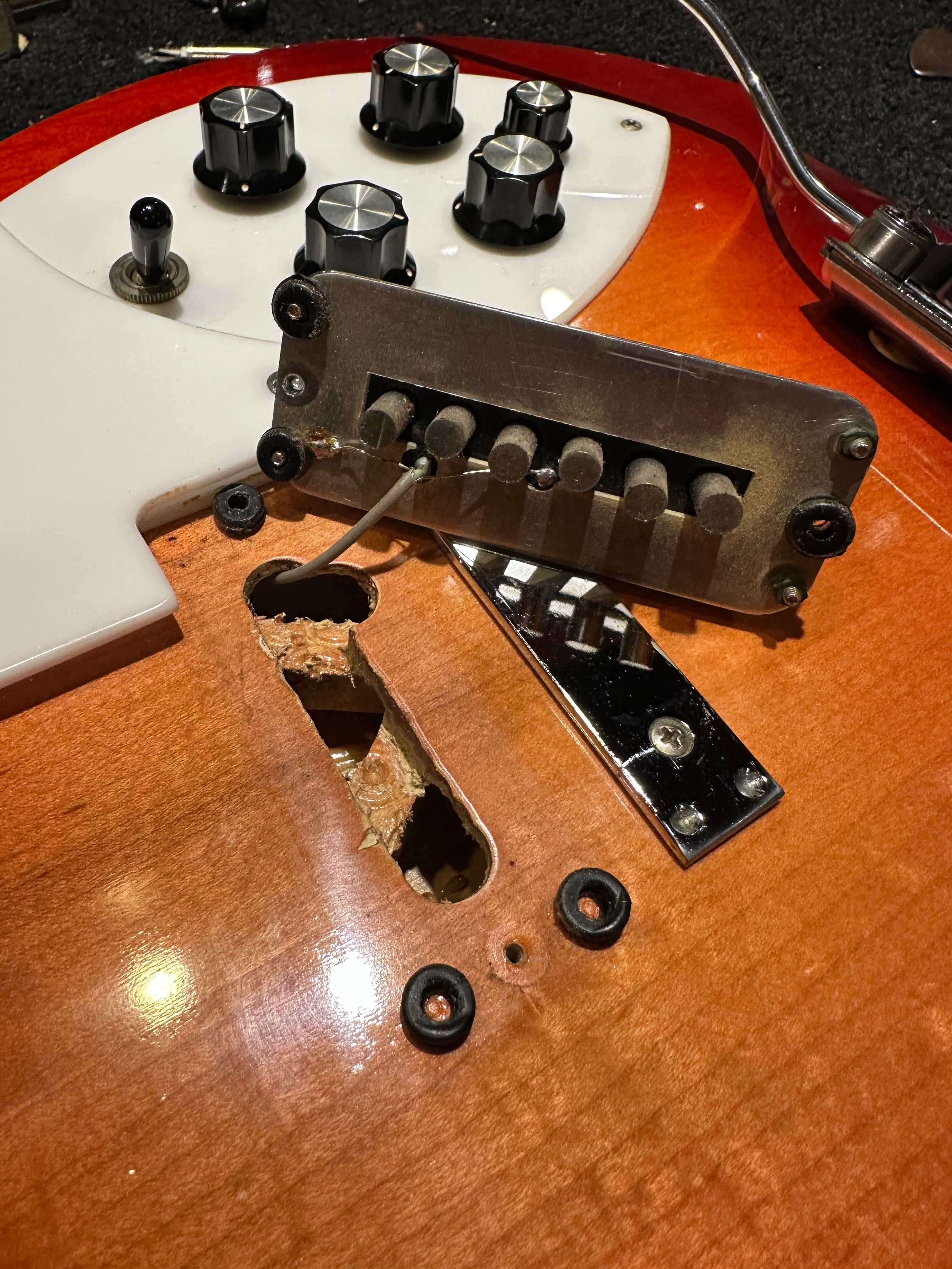 Rickenbacker 330 w/Added Trem Fireglo 1966