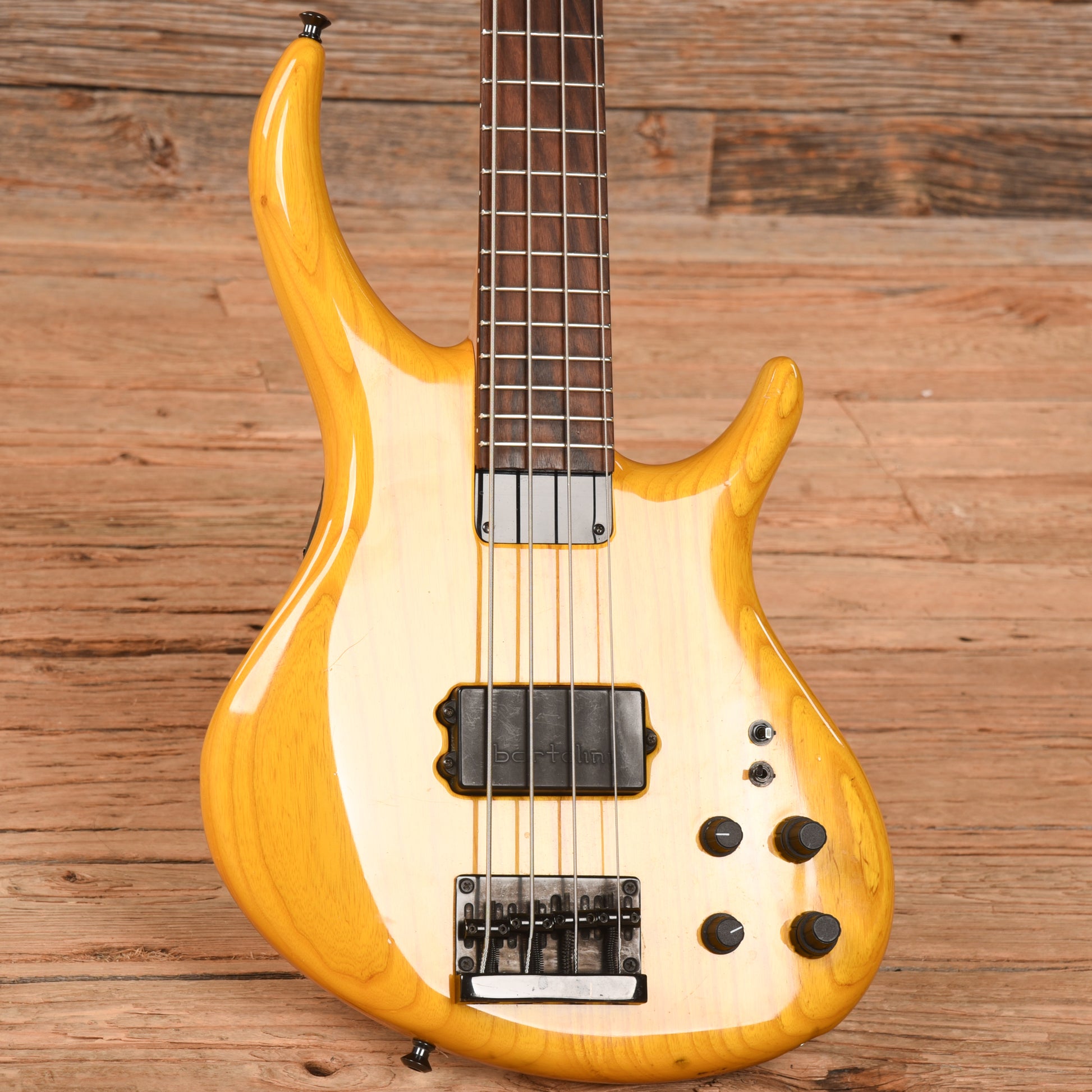 Tobias GR-4 Growler Natural 1990 Bass Guitars / 4-String