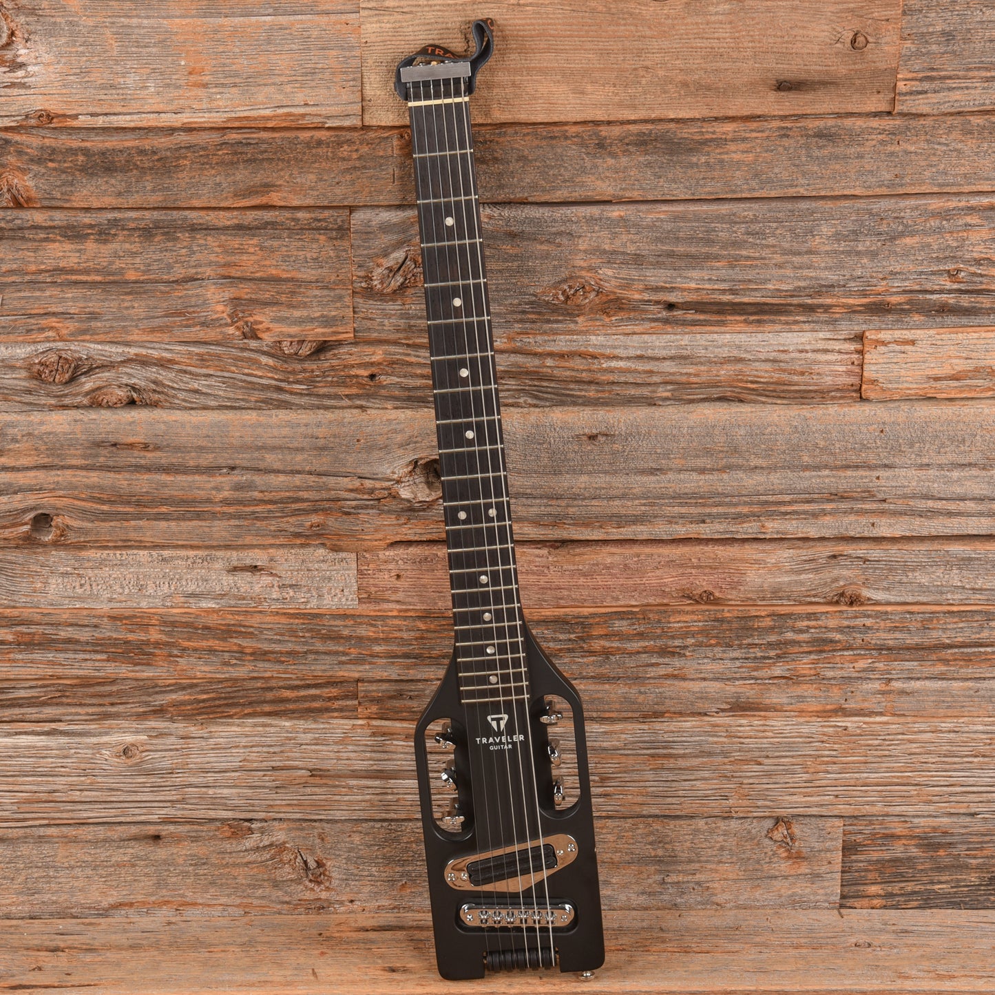 Traveler Ultra Light Black  LEFTY Electric Guitars / Solid Body