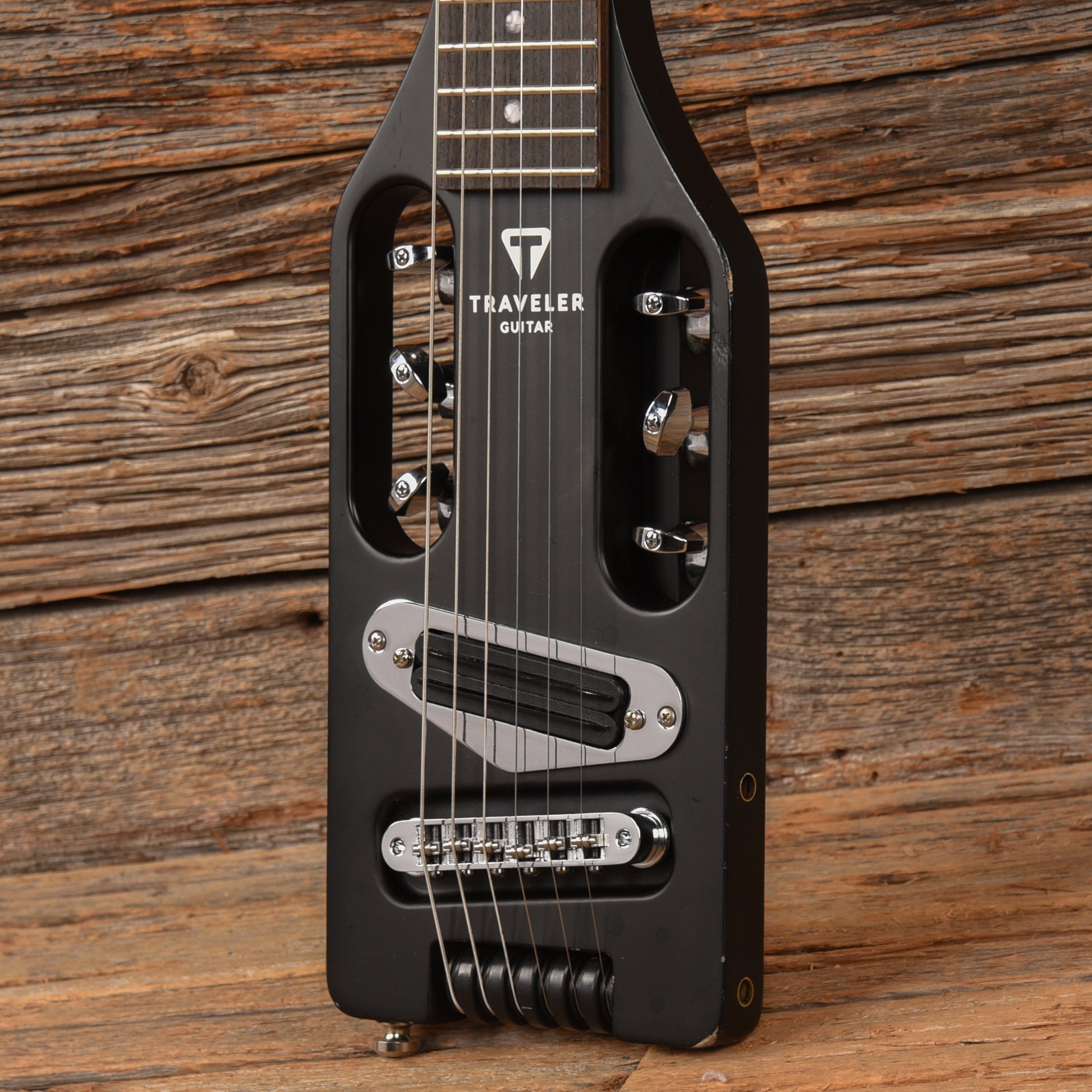 Traveler Ultra Light Electric Black Electric Guitars / Solid Body