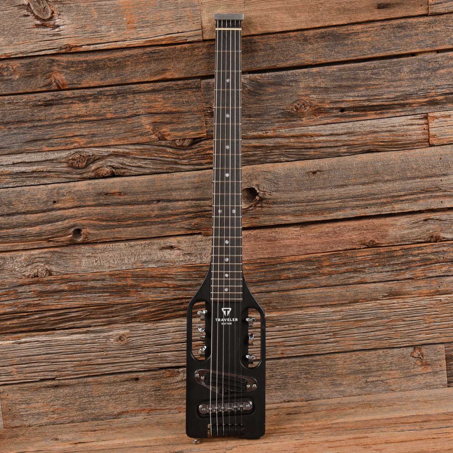 Traveler Ultra Light Electric Black Electric Guitars / Solid Body
