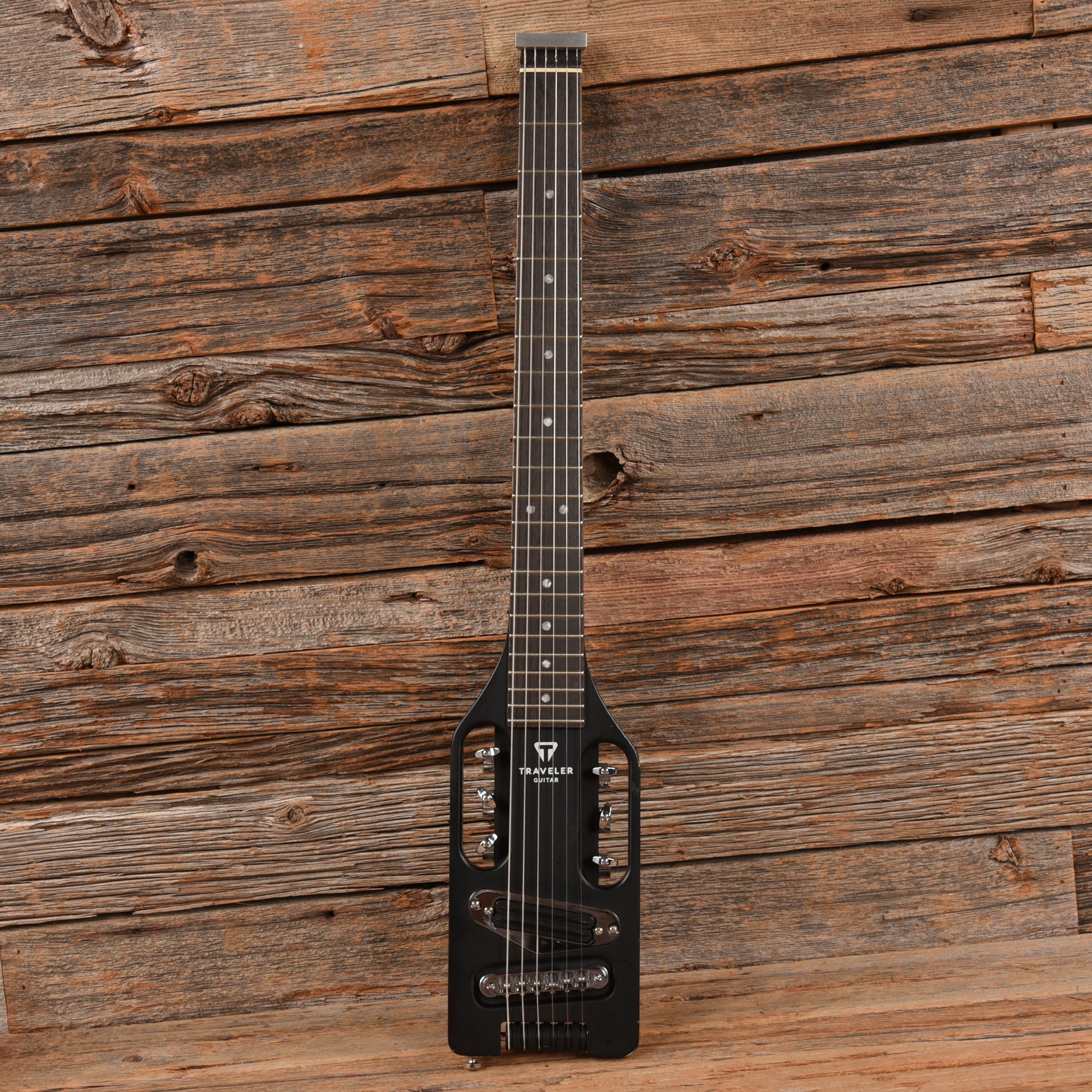 Traveler Ultra Light Electric Black Electric Guitars / Solid Body