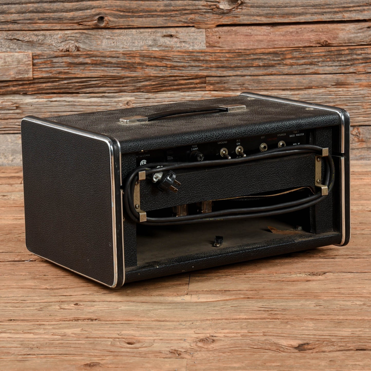 Traynor YBA-1 Bass Master 40-Watt Bass Amp Head  1970s Amps / Guitar Amps / Guitar Cabinets