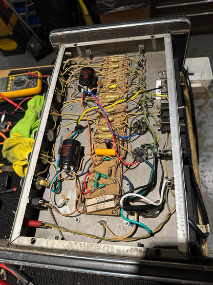 Traynor YBA-1 Bass Master 40-Watt Guitar / Bass Amp Head  1970s Amps / Guitar Amps / Guitar Cabinets