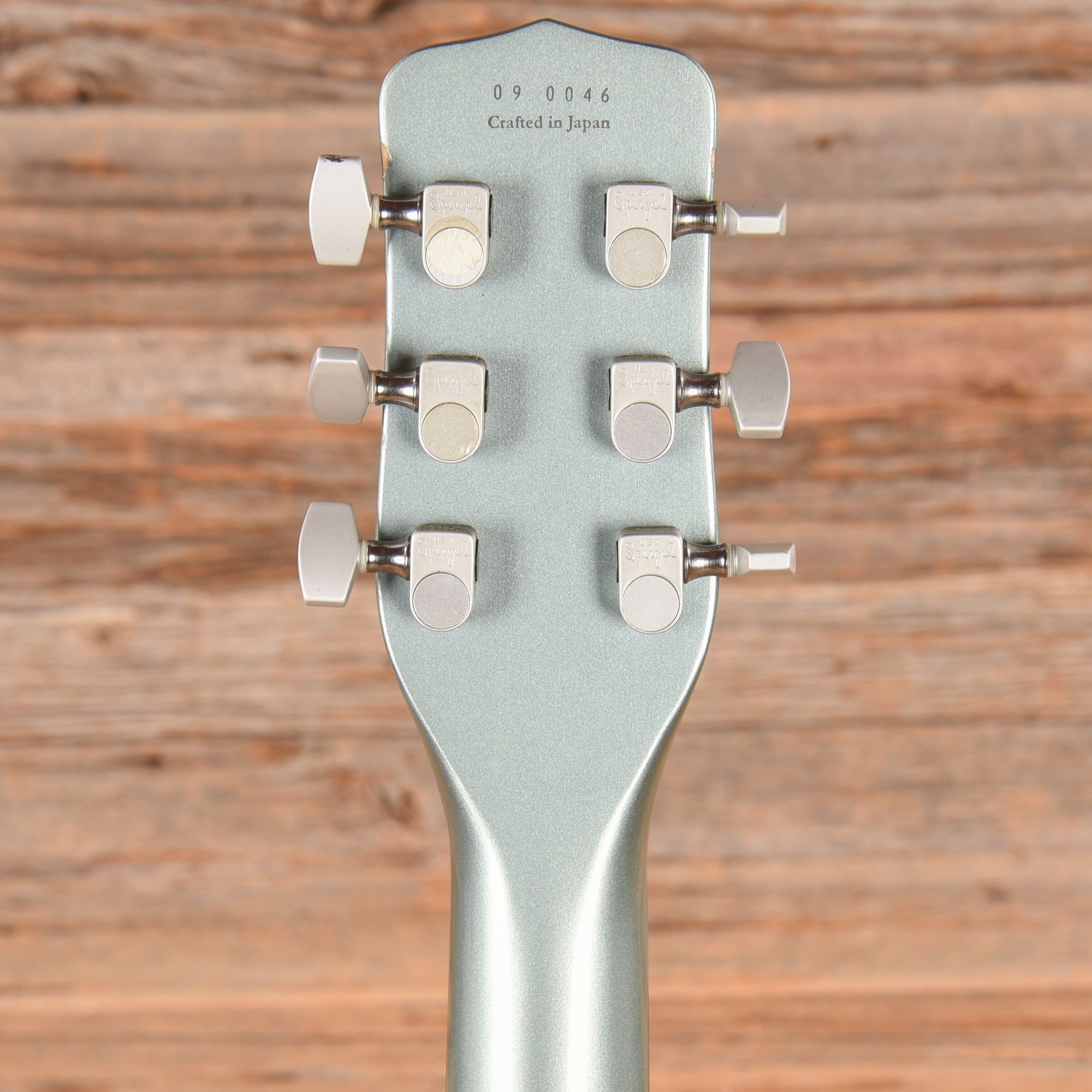 TV Jones Model 10 Blue Metallic Ice Blue