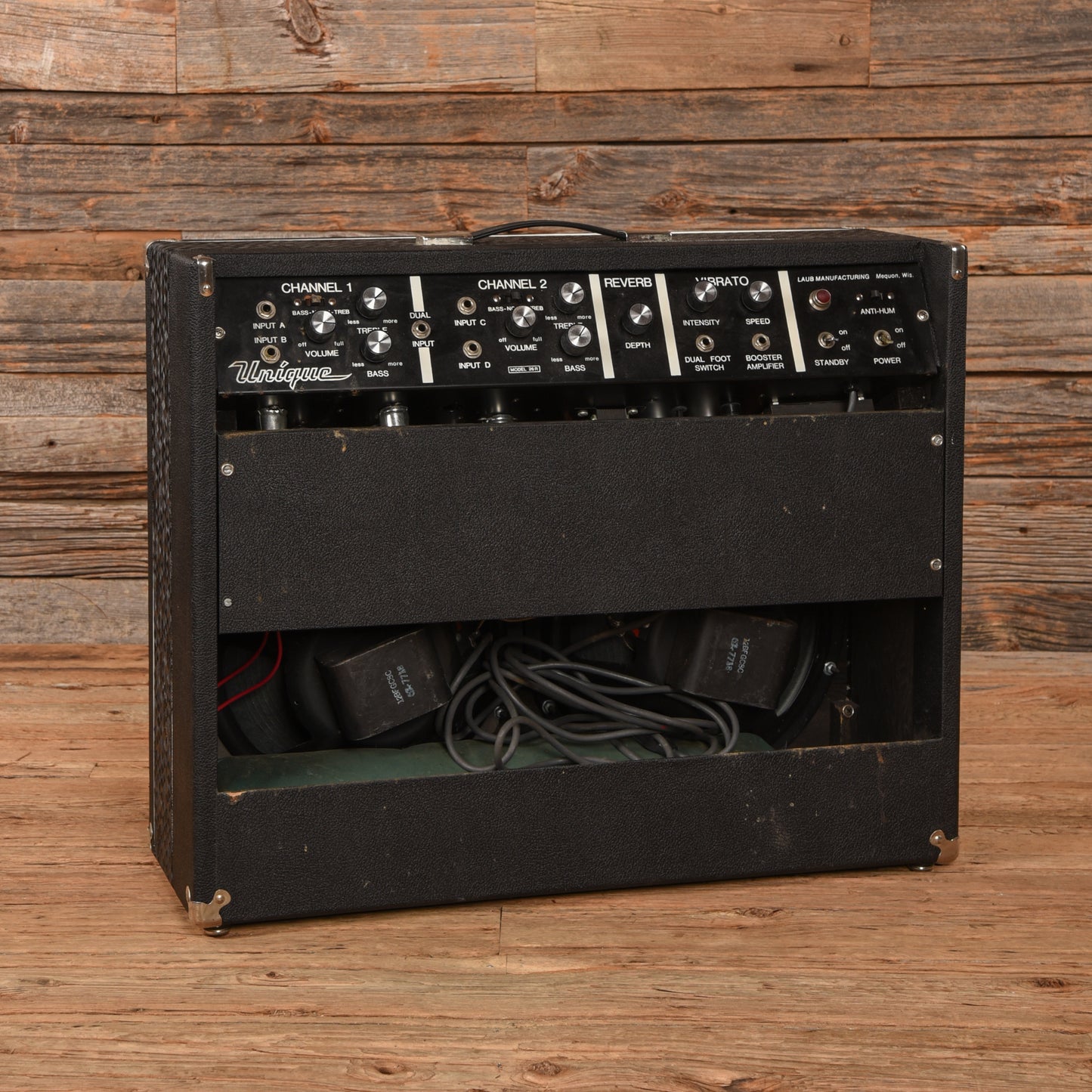 Unique 26R 2x10" Guitar Combo Amp Amps / Guitar Amps / Guitar Cabinets